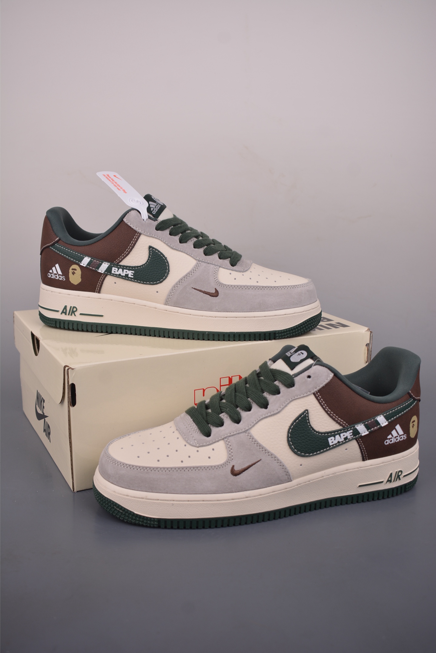 Nike Air Force 1 Low 猿人头联名 SS1979-022-High Quatity Cheap Brand wholesale wholesaler seller Clothes Bags handbags Sneakers Top Fashion Clothing Shoes from China Factory Chinese suppliers best Quality Beautiful Price Nike Air Force 1 Low 猿人头联名 SS1979-022