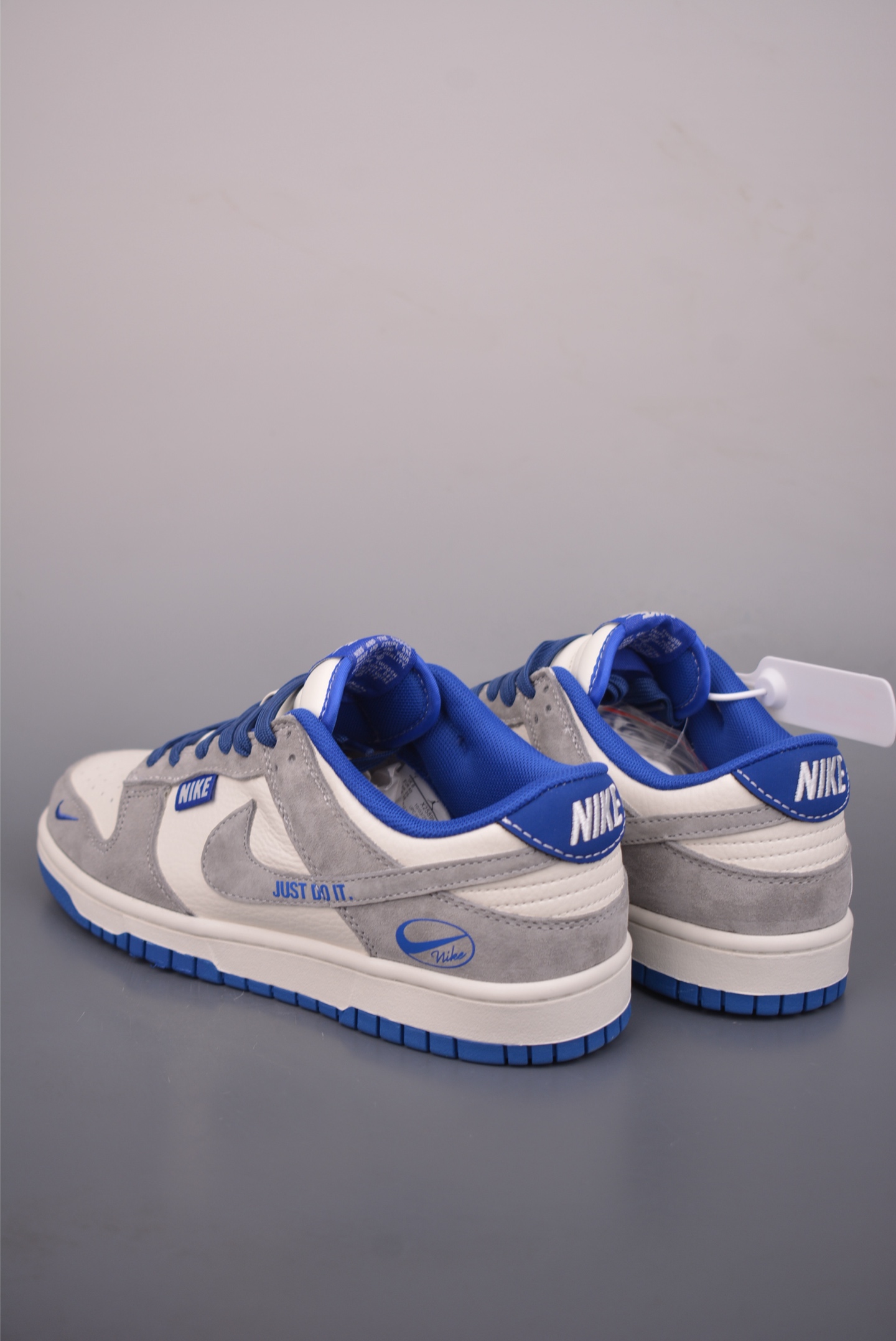 Nike SB Dunk Low Just doit联名 XZ5899-105-High Quatity Cheap Brand wholesale wholesaler seller Clothes Bags handbags Sneakers Top Fashion Clothing Shoes from China Factory Chinese suppliers best Quality Beautiful Price Nike SB Dunk Low Just doit联名 XZ5899-105