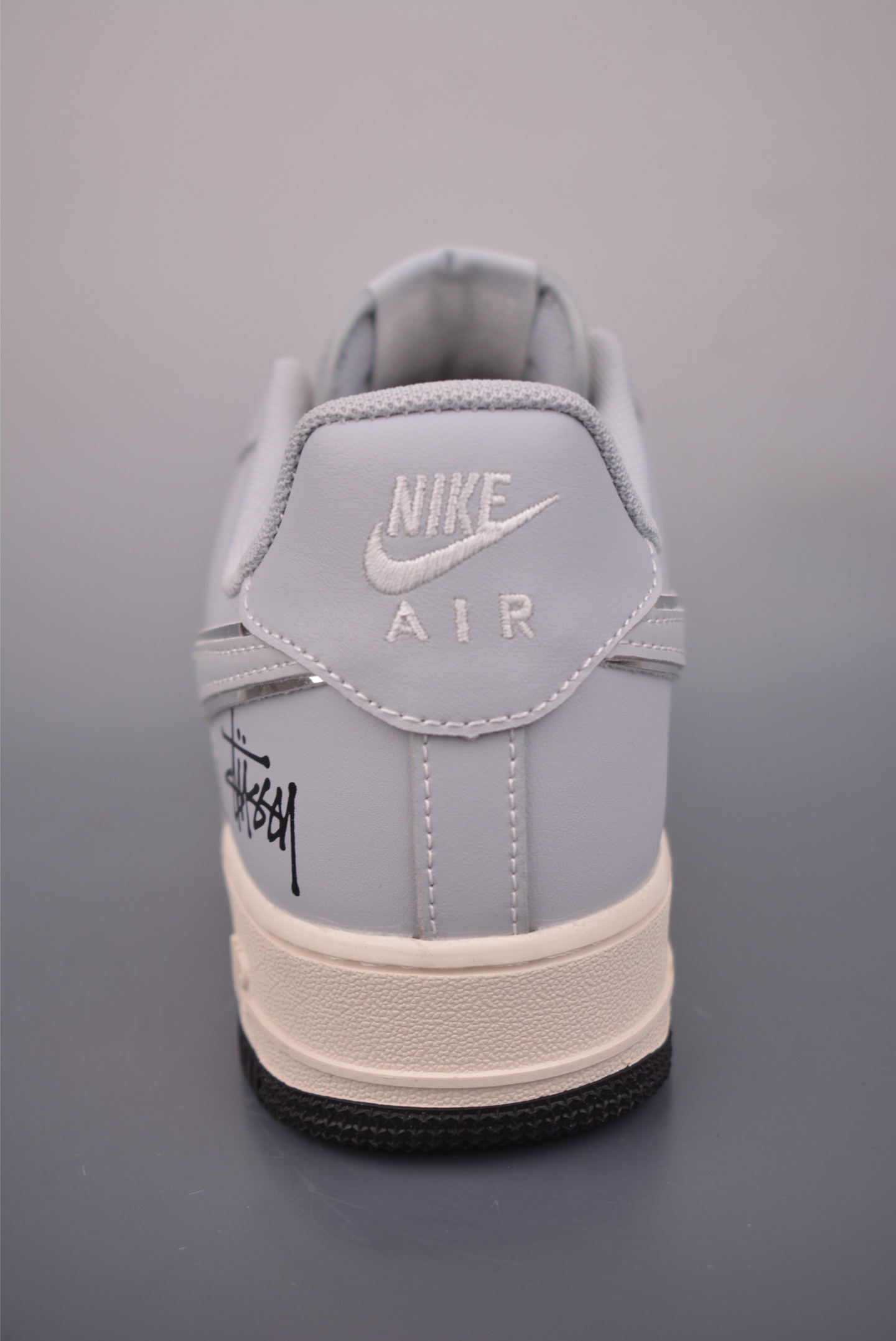Nike Air Force 1 Low 斯图西联名 DN1688-818