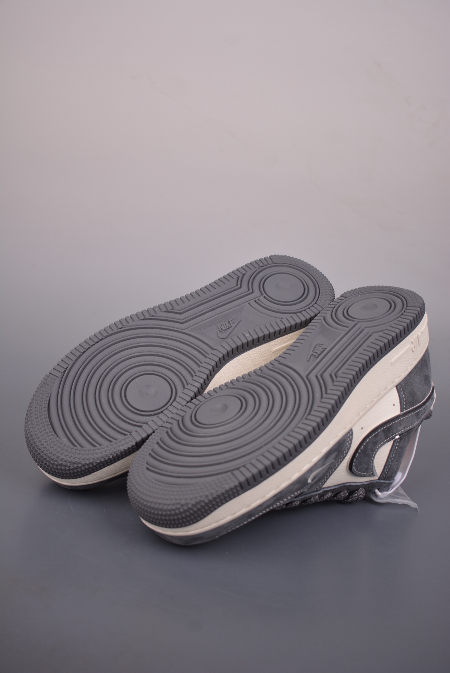 Nike Air Force 1 Low 米灰 CS5288-099-High Quatity Cheap Brand wholesale wholesaler seller Clothes Bags handbags Sneakers Top Fashion Clothing Shoes from China Factory Chinese suppliers best Quality Beautiful Price Nike Air Force 1 Low 米灰 CS5288-099