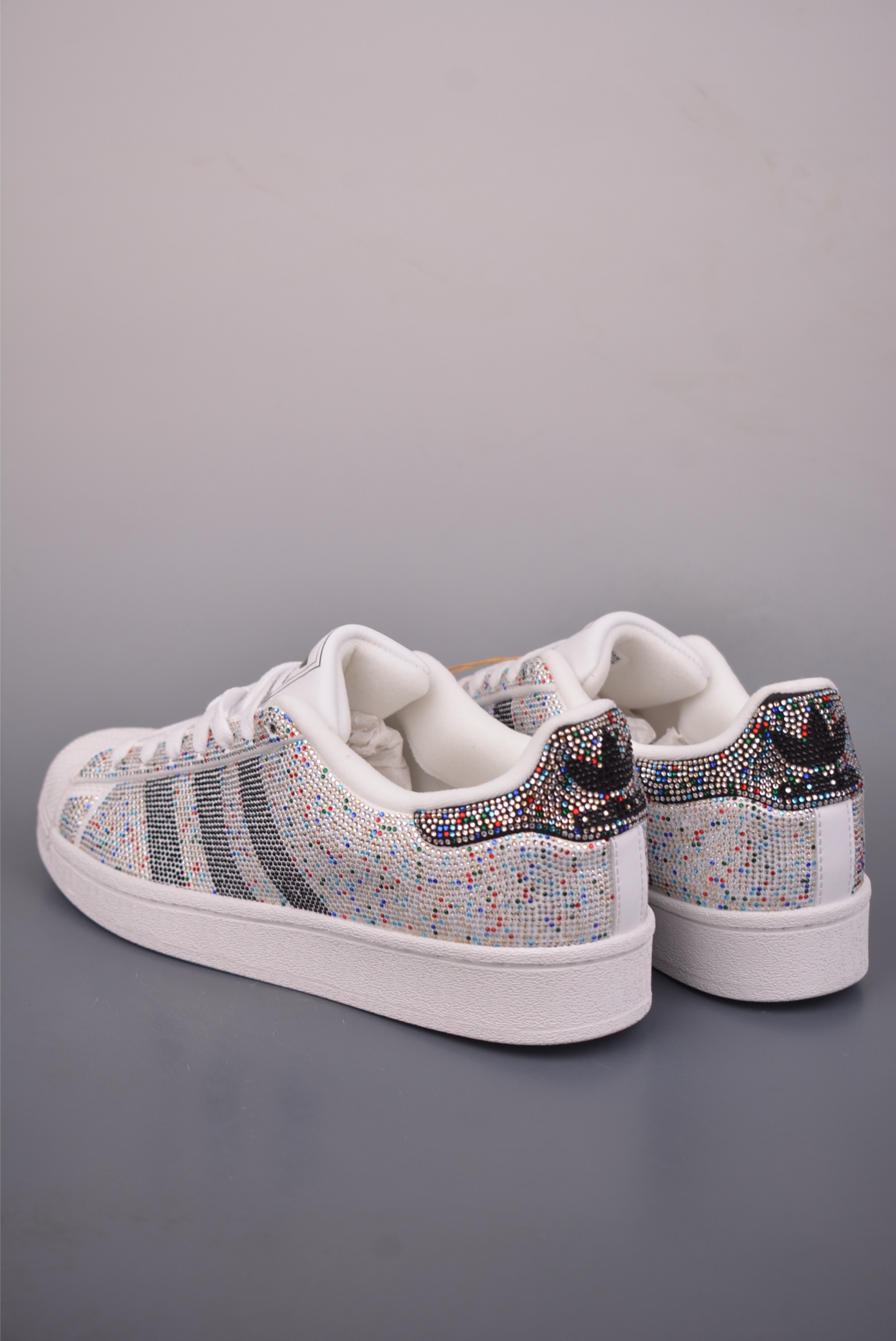 Adidas Originals Superstar 满钻 2026全新版本 贝壳头 IH4202-High Quatity Cheap Brand wholesale wholesaler seller Clothes Bags handbags Sneakers Top Fashion Clothing Shoes from China Factory Chinese suppliers best Quality Beautiful Price Adidas Originals Superstar 满钻 2026全新版本 贝壳头 IH4202