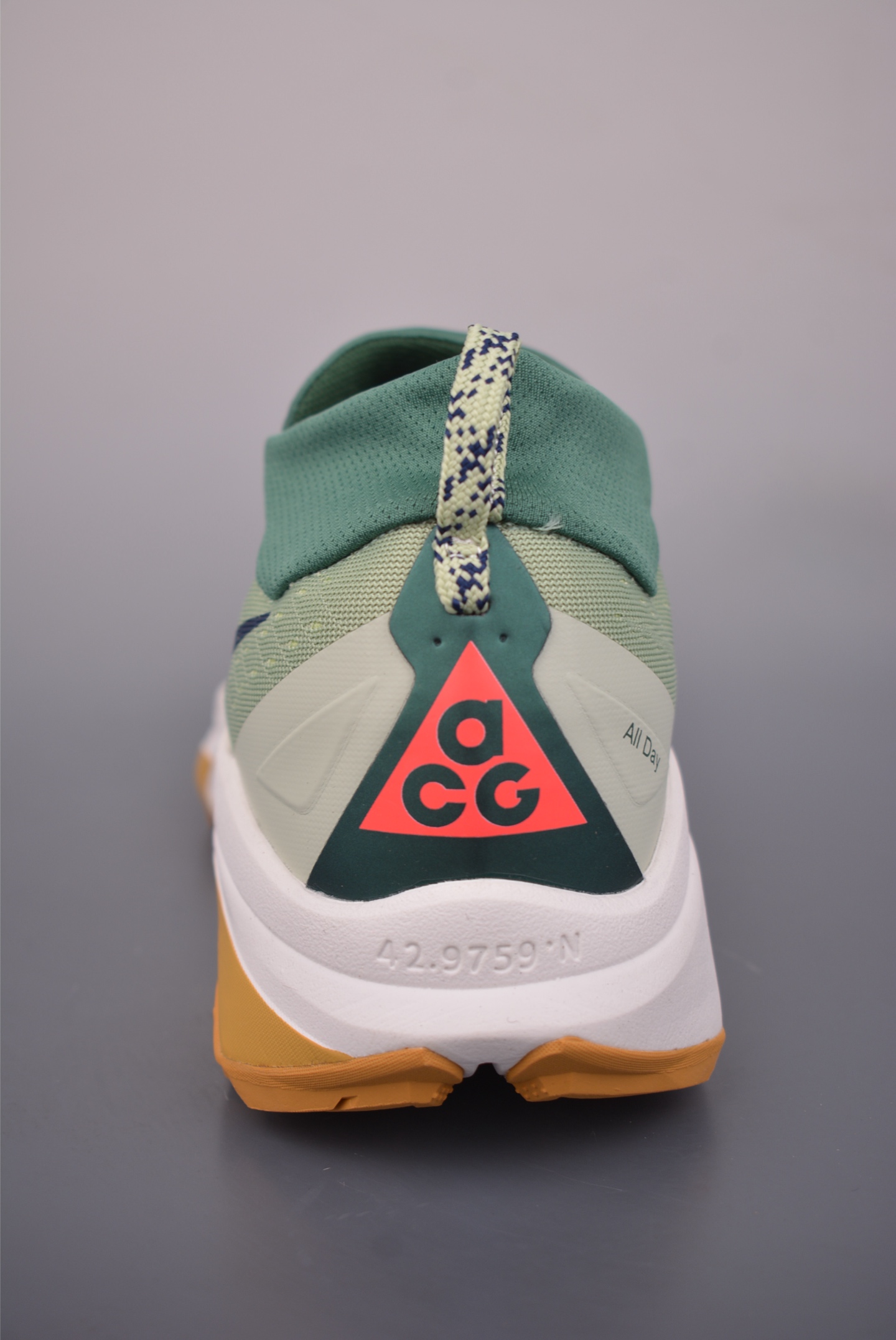 Nike ACG ZEGAMA TRAIL 越野跑步鞋 版本 登月兼 HV8113-009-High Quatity Cheap Brand wholesale wholesaler seller Clothes Bags handbags Sneakers Top Fashion Clothing Shoes from China Factory Chinese suppliers best Quality Beautiful Price Nike ACG ZEGAMA TRAIL 越野跑步鞋 版本 登月兼 HV8113-009