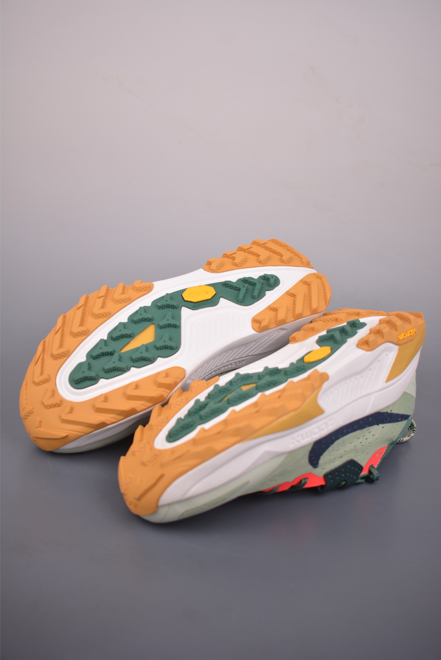 Nike ACG ZEGAMA TRAIL 越野跑步鞋 版本 登月兼 HV8113-009-High Quatity Cheap Brand wholesale wholesaler seller Clothes Bags handbags Sneakers Top Fashion Clothing Shoes from China Factory Chinese suppliers best Quality Beautiful Price Nike ACG ZEGAMA TRAIL 越野跑步鞋 版本 登月兼 HV8113-009