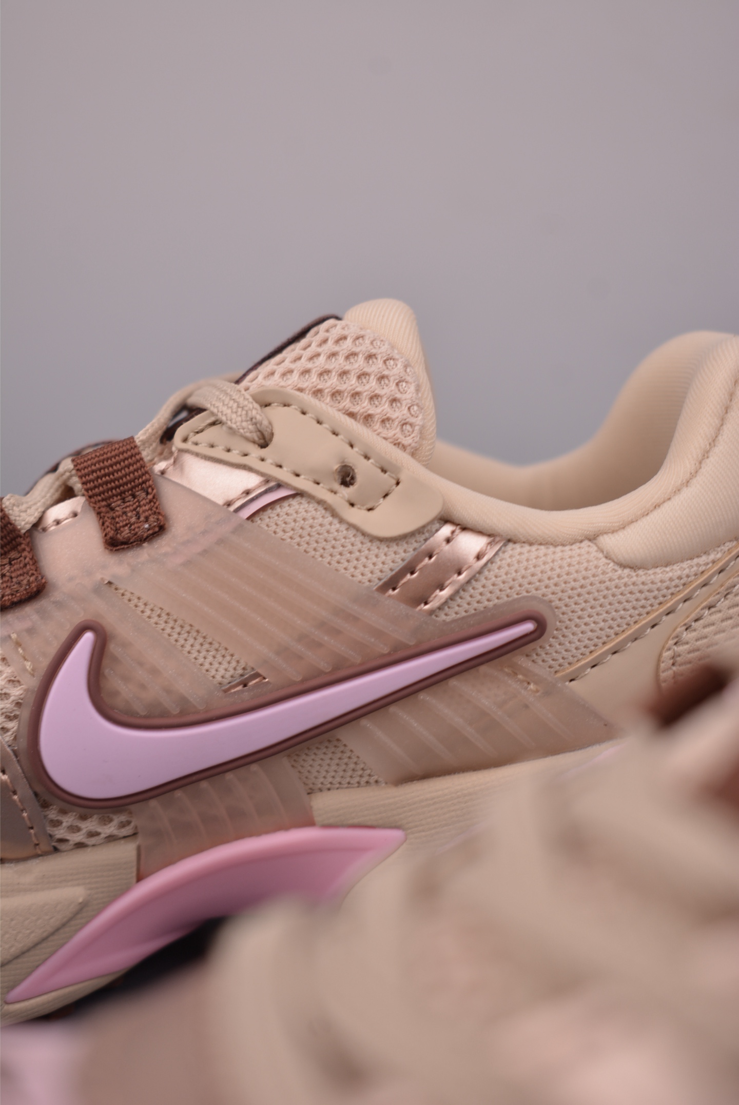 NIKE V2K Runtekk 版本 减震防滑复古低帮跑步鞋 FD0736-115