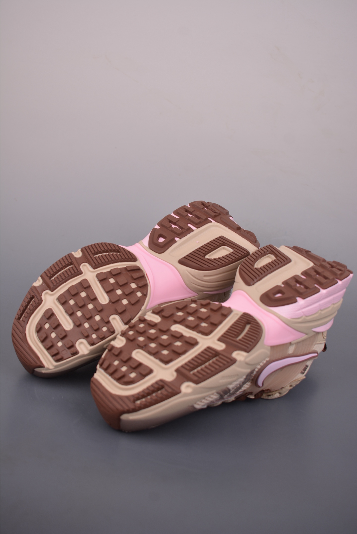 NIKE V2K Runtekk 版本 减震防滑复古低帮跑步鞋 FD0736-115