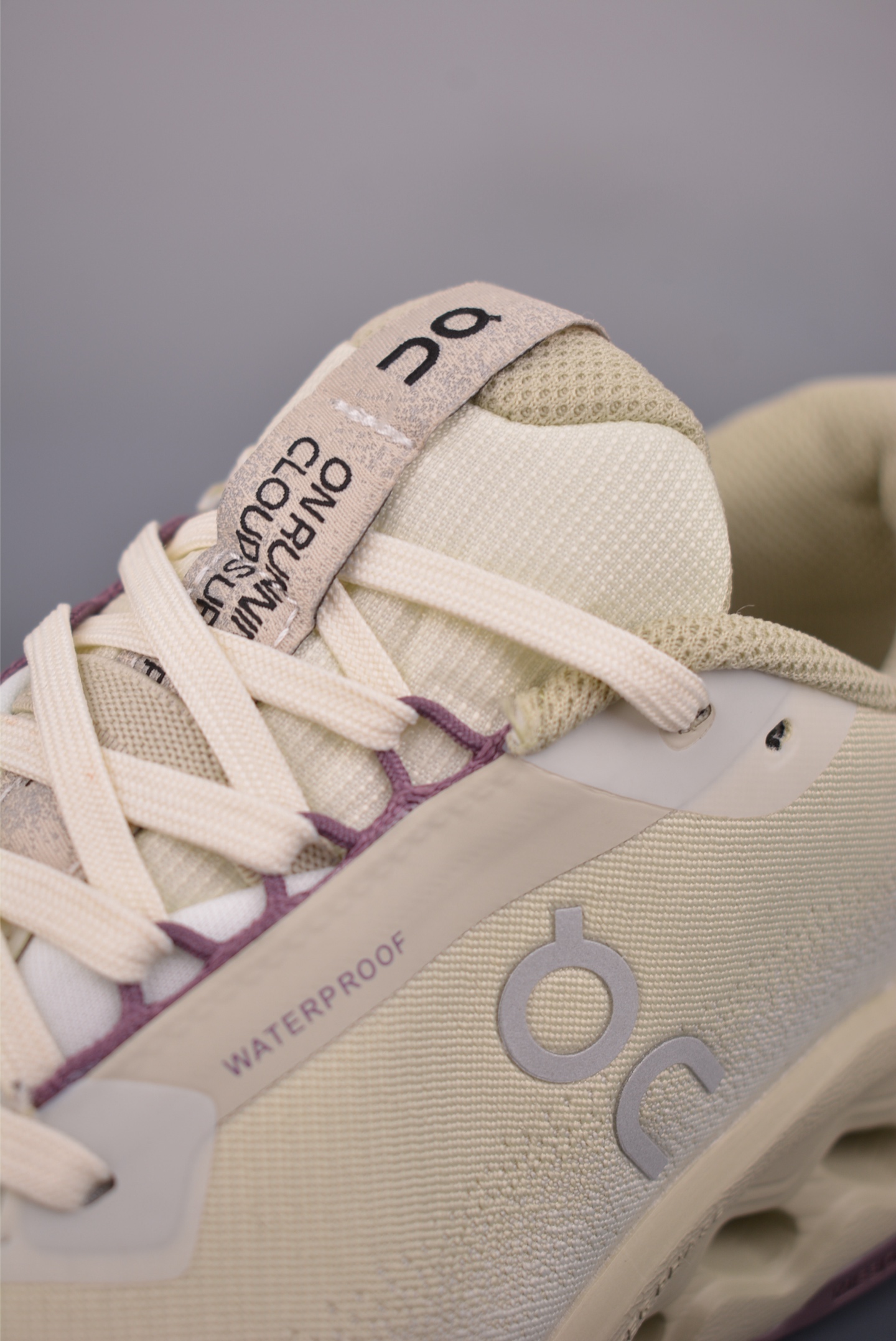 On昂跑 Cloudsurier Trail 2 WP 户外街头机能风跑步鞋 3MF301247251-High Quatity Cheap Brand wholesale wholesaler seller Clothes Bags handbags Sneakers Top Fashion Clothing Shoes from China Factory Chinese suppliers best Quality Beautiful Price On昂跑 Cloudsurier Trail 2 WP 户外街头机能风跑步鞋 3MF301247251