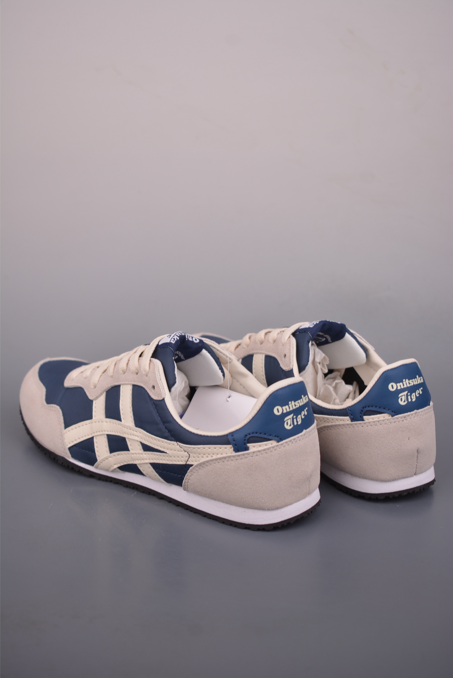 Onitsuka Serrano 系列 亚瑟士鬼冢虎 复古经典板鞋 1183B400-406-High Quatity Cheap Brand wholesale wholesaler seller Clothes Bags handbags Sneakers Top Fashion Clothing Shoes from China Factory Chinese suppliers best Quality Beautiful Price Onitsuka Serrano 系列 亚瑟士鬼冢虎 复古经典板鞋 1183B400-406
