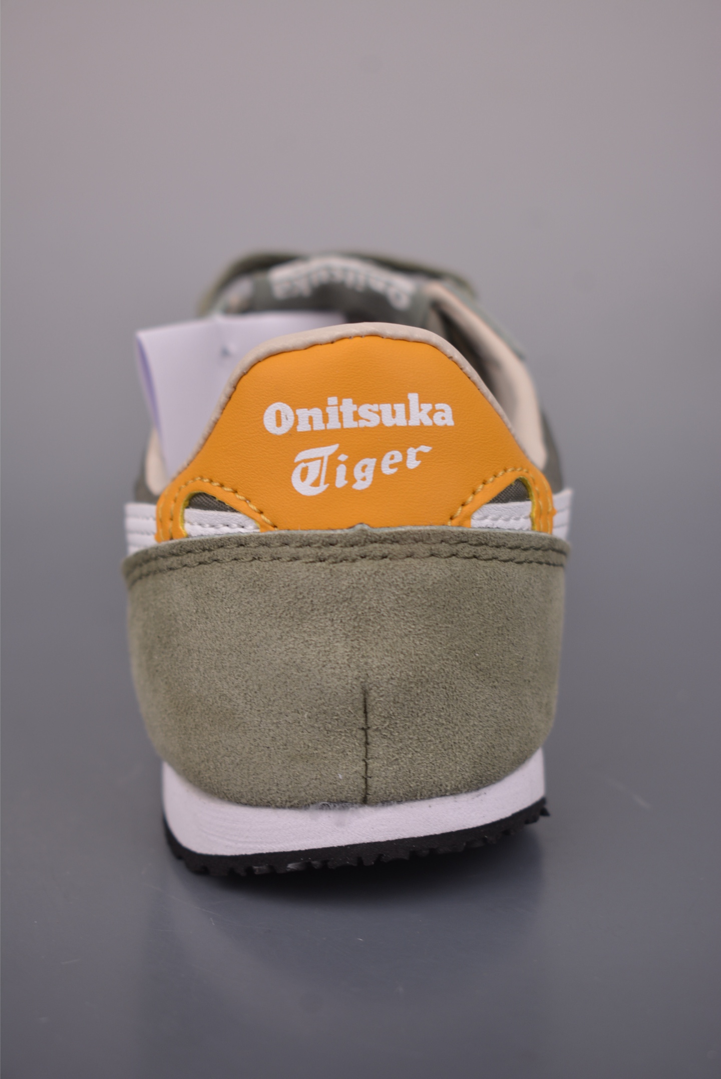 Onitsuka Serrano 系列 亚瑟士鬼冢虎 复古经典板鞋 1183B400-304-High Quatity Cheap Brand wholesale wholesaler seller Clothes Bags handbags Sneakers Top Fashion Clothing Shoes from China Factory Chinese suppliers best Quality Beautiful Price Onitsuka Serrano 系列 亚瑟士鬼冢虎 复古经典板鞋 1183B400-304