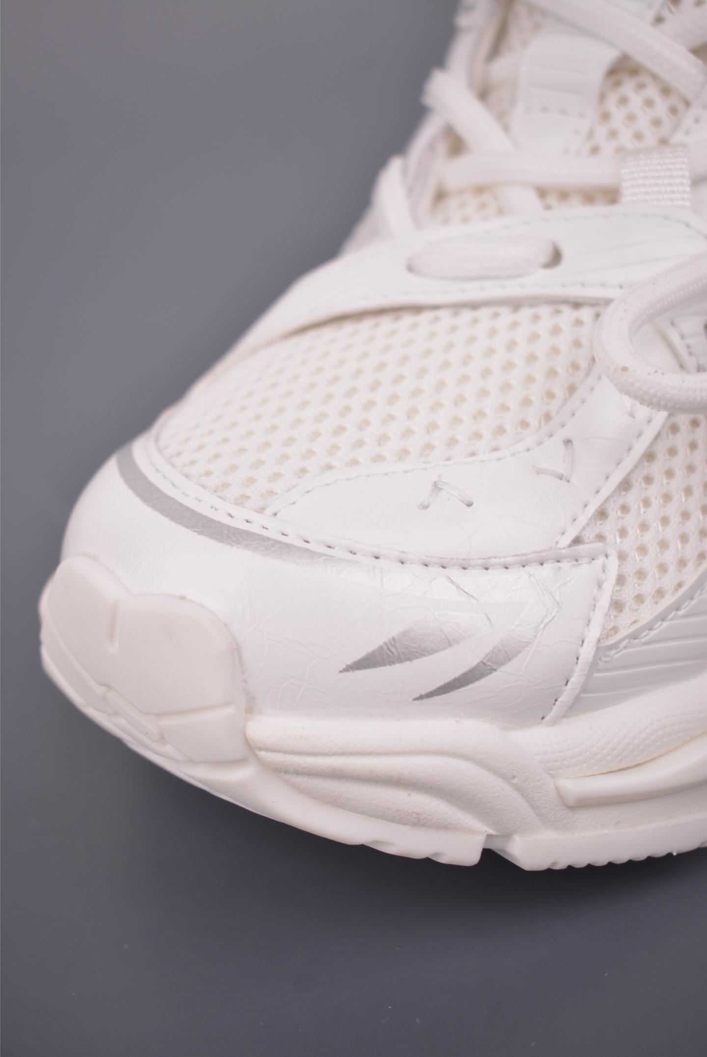 GG-CC GG-CC Chunky Low 厚底增高运动老爹鞋 G25X8557B-High Quatity Cheap Brand wholesale wholesaler seller Clothes Bags handbags Sneakers Top Fashion Clothing Shoes from China Factory Chinese suppliers best Quality Beautiful Price GG-CC GG-CC Chunky Low 厚底增高运动老爹鞋 G25X8557B