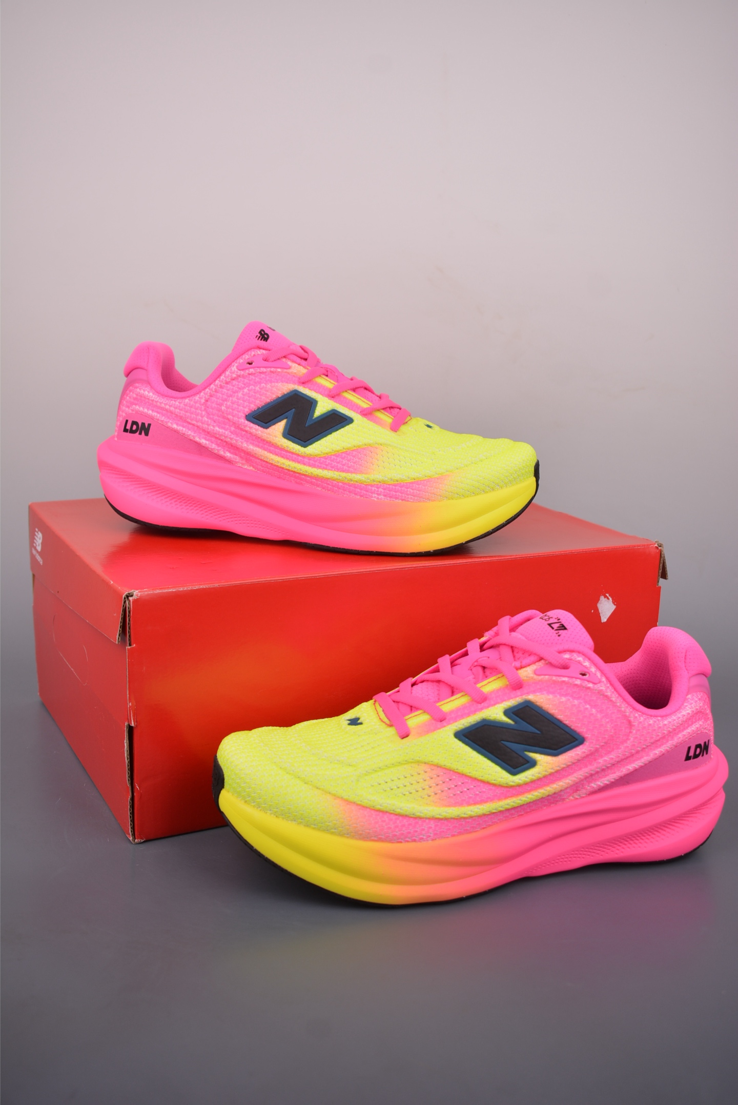 New Balance NB Fresh Foam Evoz v2舒适耐磨低帮跑步鞋 M10802XQ-High Quatity Cheap Brand wholesale wholesaler seller Clothes Bags handbags Sneakers Top Fashion Clothing Shoes from China Factory Chinese suppliers best Quality Beautiful Price New Balance NB Fresh Foam Evoz v2舒适耐磨低帮跑步鞋 M10802XQ