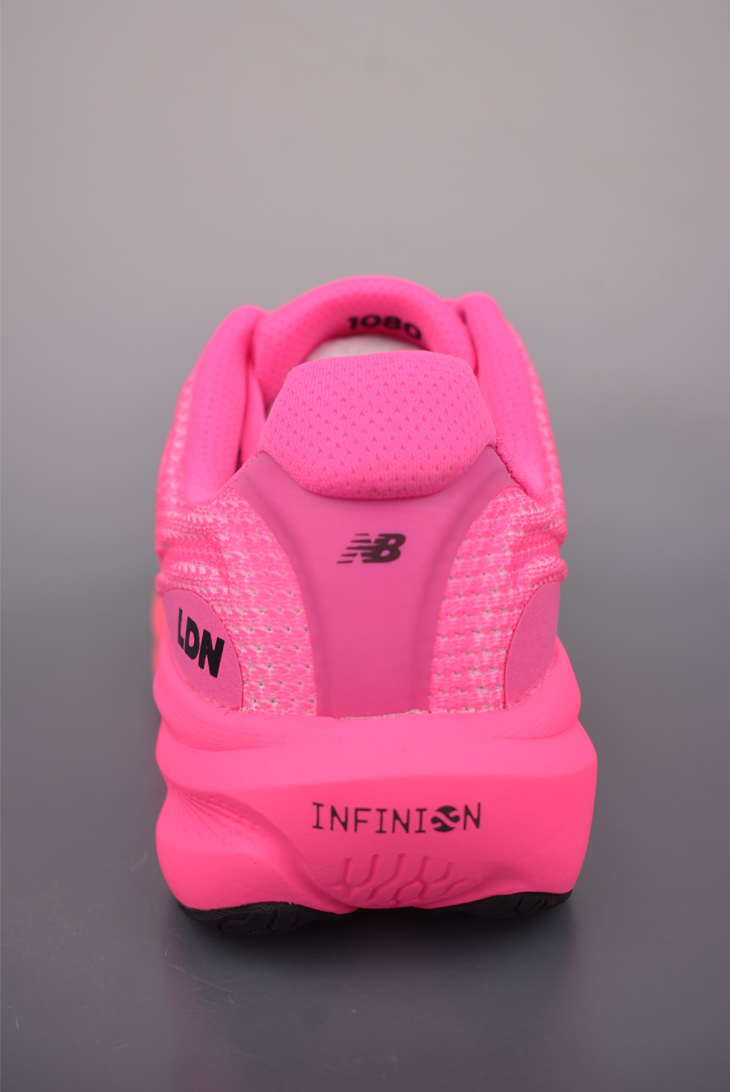 New Balance NB Fresh Foam Evoz v2舒适耐磨低帮跑步鞋 M10802XQ-High Quatity Cheap Brand wholesale wholesaler seller Clothes Bags handbags Sneakers Top Fashion Clothing Shoes from China Factory Chinese suppliers best Quality Beautiful Price New Balance NB Fresh Foam Evoz v2舒适耐磨低帮跑步鞋 M10802XQ