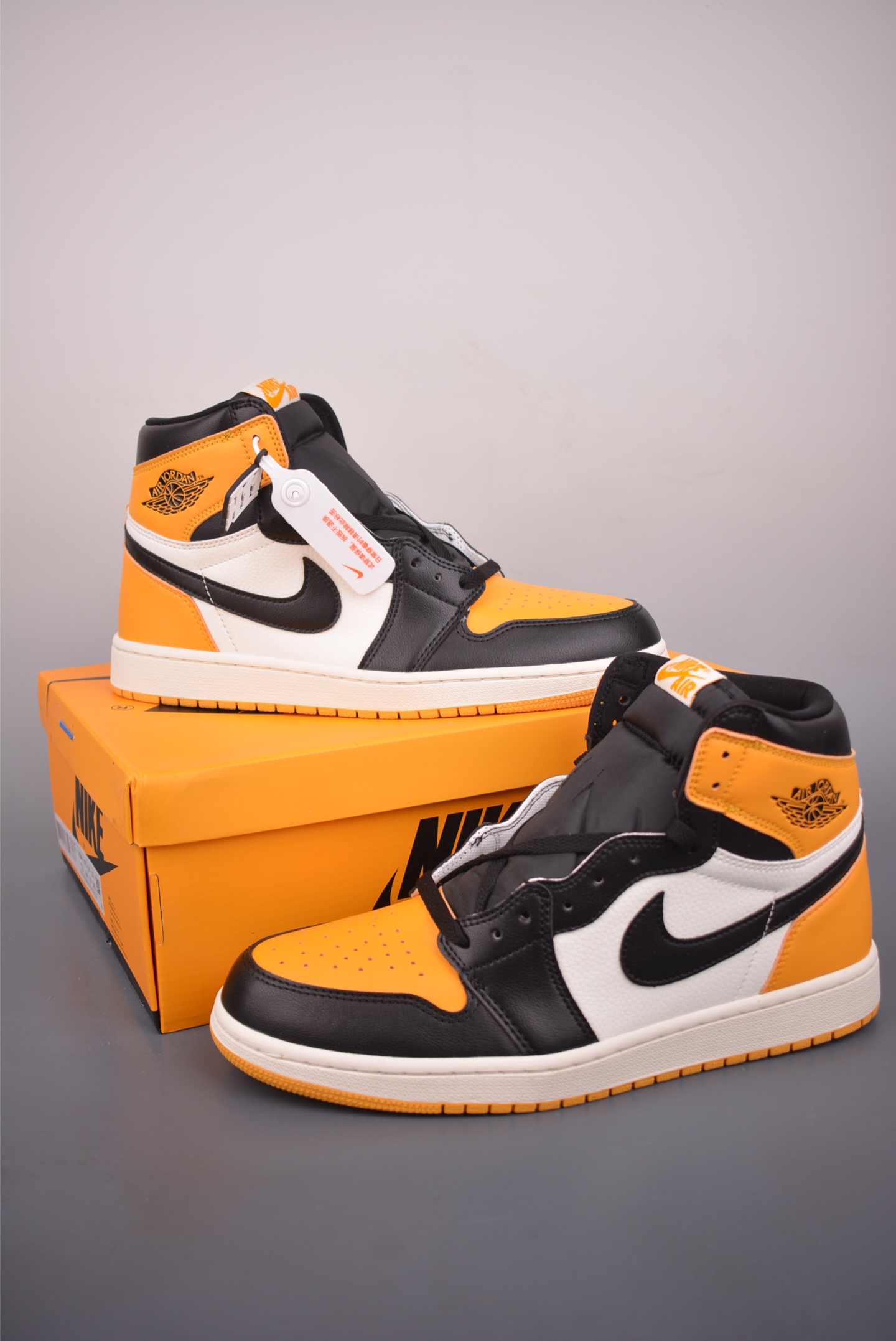 Jordan Air Jordan 1 High 黑黄脚趾 555088-711-High Quatity Cheap Brand wholesale wholesaler seller Clothes Bags handbags Sneakers Top Fashion Clothing Shoes from China Factory Chinese suppliers best Quality Beautiful Price Jordan Air Jordan 1 High 黑黄脚趾 555088-711