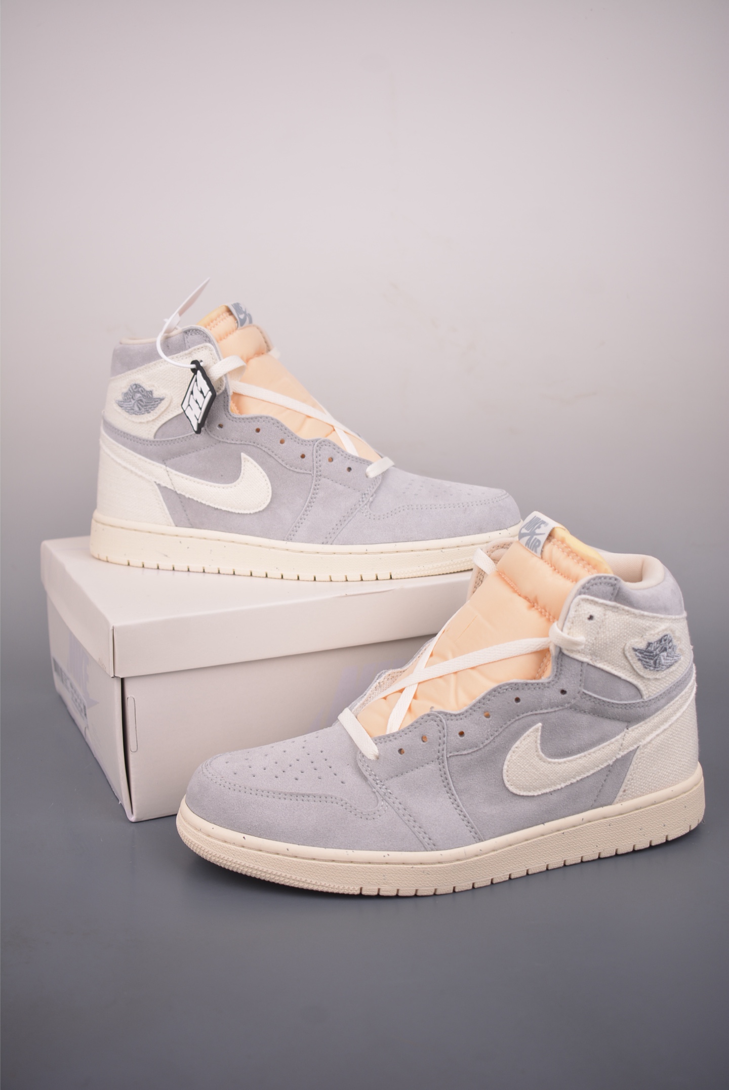 Jordan Air Jordan 1 High 米灰 莞产原底面 FD8636-011-High Quatity Cheap Brand wholesale wholesaler seller Clothes Bags handbags Sneakers Top Fashion Clothing Shoes from China Factory Chinese suppliers best Quality Beautiful Price Jordan Air Jordan 1 High 米灰 莞产原底面 FD8636-011