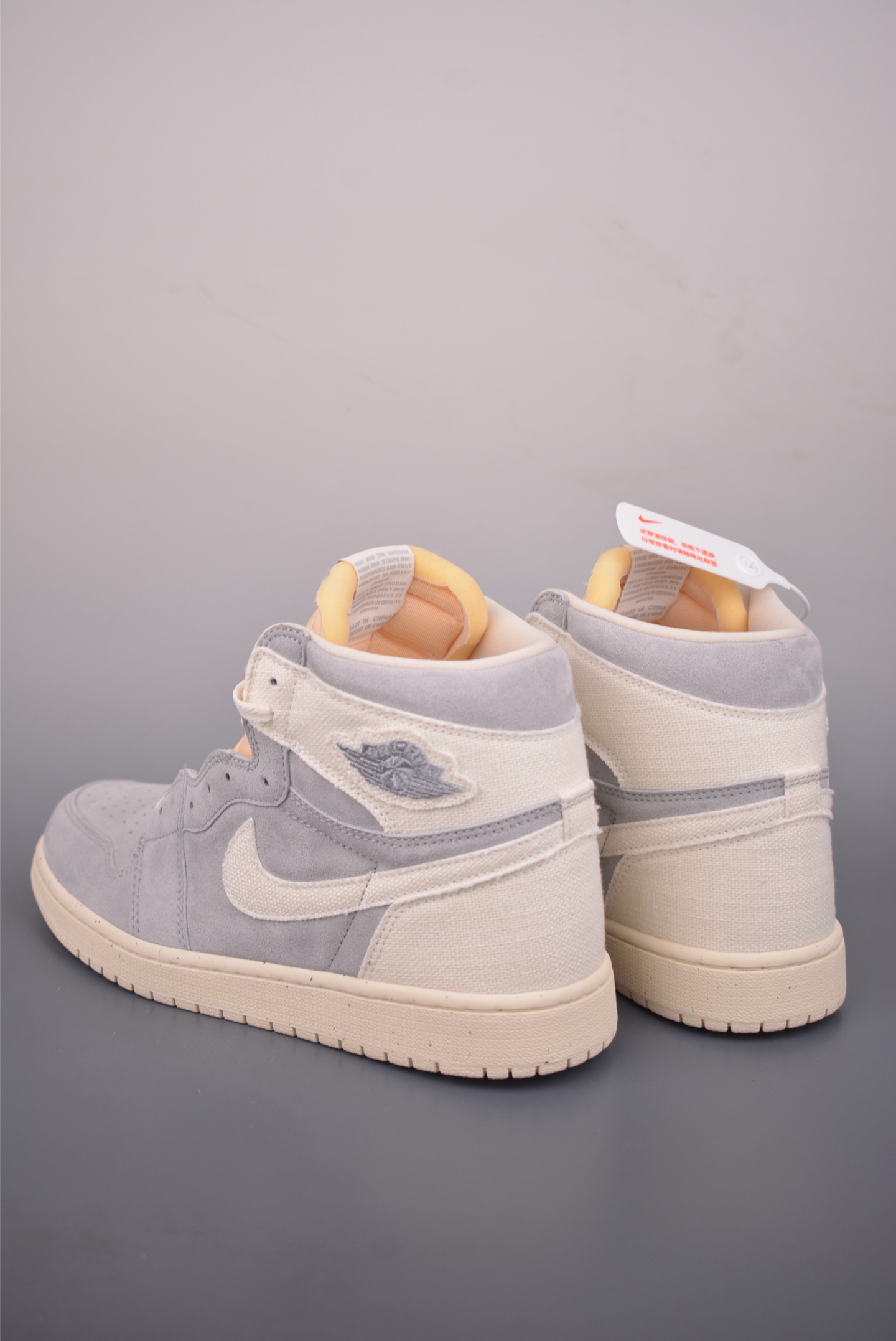 Jordan Air Jordan 1 High 米灰 莞产原底面 FD8636-011-High Quatity Cheap Brand wholesale wholesaler seller Clothes Bags handbags Sneakers Top Fashion Clothing Shoes from China Factory Chinese suppliers best Quality Beautiful Price Jordan Air Jordan 1 High 米灰 莞产原底面 FD8636-011