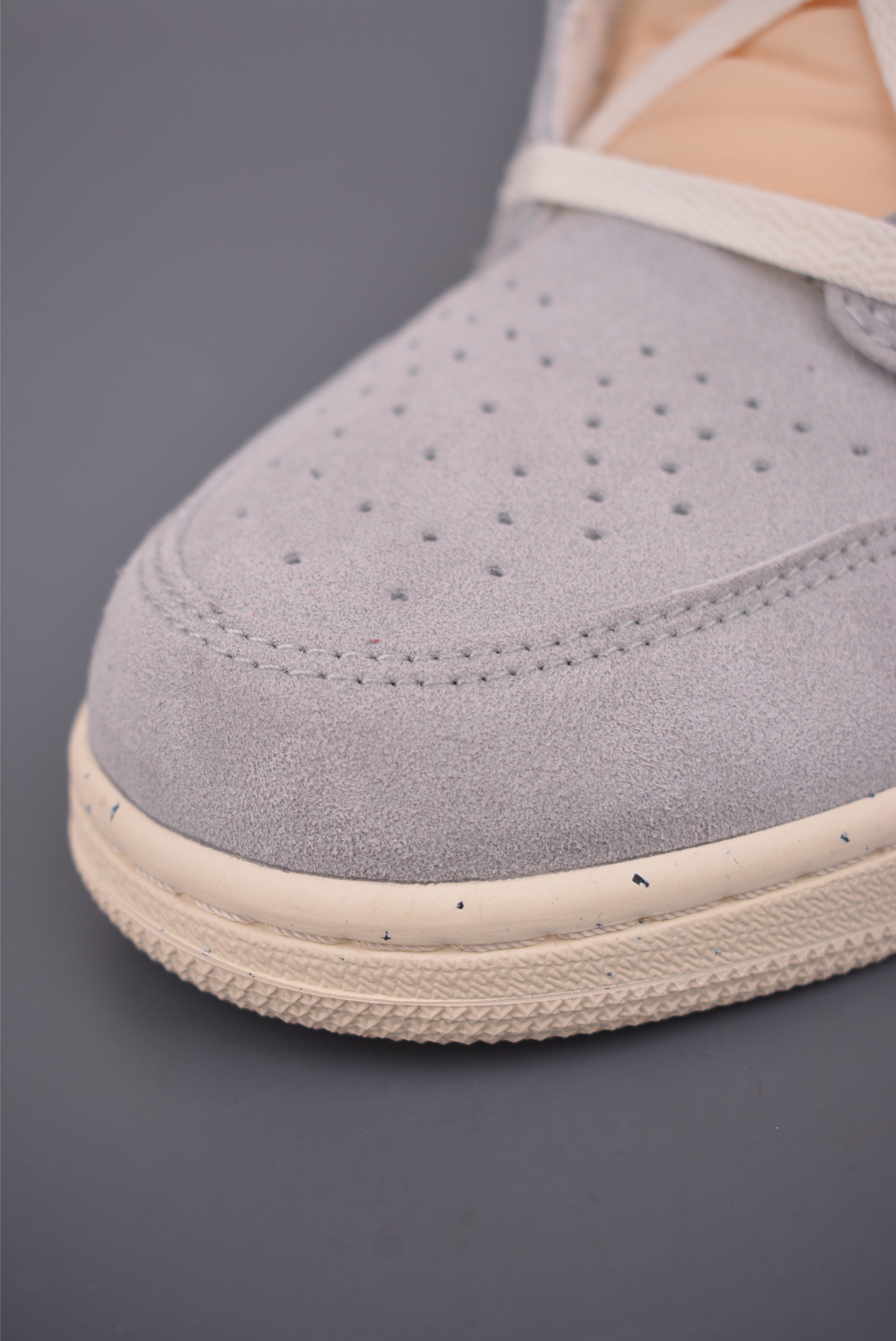 Jordan Air Jordan 1 High 米灰 莞产原底面 FD8636-011-High Quatity Cheap Brand wholesale wholesaler seller Clothes Bags handbags Sneakers Top Fashion Clothing Shoes from China Factory Chinese suppliers best Quality Beautiful Price Jordan Air Jordan 1 High 米灰 莞产原底面 FD8636-011