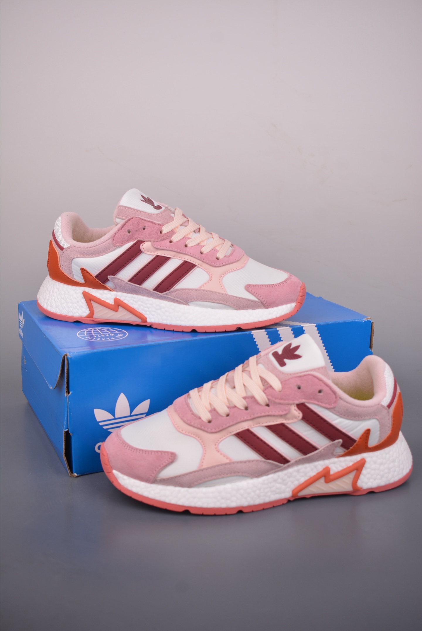 Adidas Originals TRESCRUN BR BOOST全掌真爆 耐磨缓震休闲运动跑鞋 FV4715-High Quatity Cheap Brand wholesale wholesaler seller Clothes Bags handbags Sneakers Top Fashion Clothing Shoes from China Factory Chinese suppliers best Quality Beautiful Price Adidas Originals TRESCRUN BR BOOST全掌真爆 耐磨缓震休闲运动跑鞋 FV4715