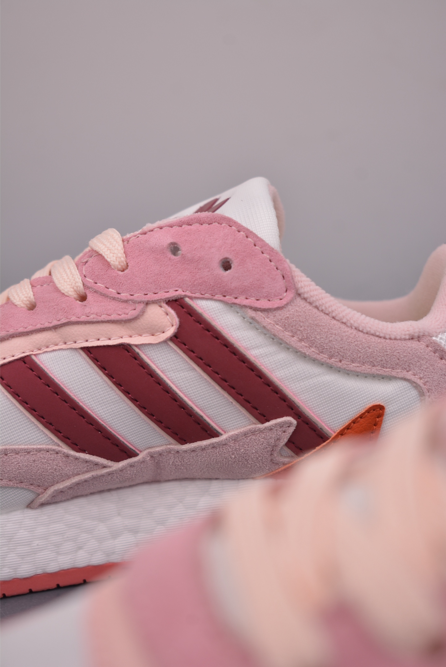 Adidas Originals TRESCRUN BR BOOST全掌真爆 耐磨缓震休闲运动跑鞋 FV4715-High Quatity Cheap Brand wholesale wholesaler seller Clothes Bags handbags Sneakers Top Fashion Clothing Shoes from China Factory Chinese suppliers best Quality Beautiful Price Adidas Originals TRESCRUN BR BOOST全掌真爆 耐磨缓震休闲运动跑鞋 FV4715