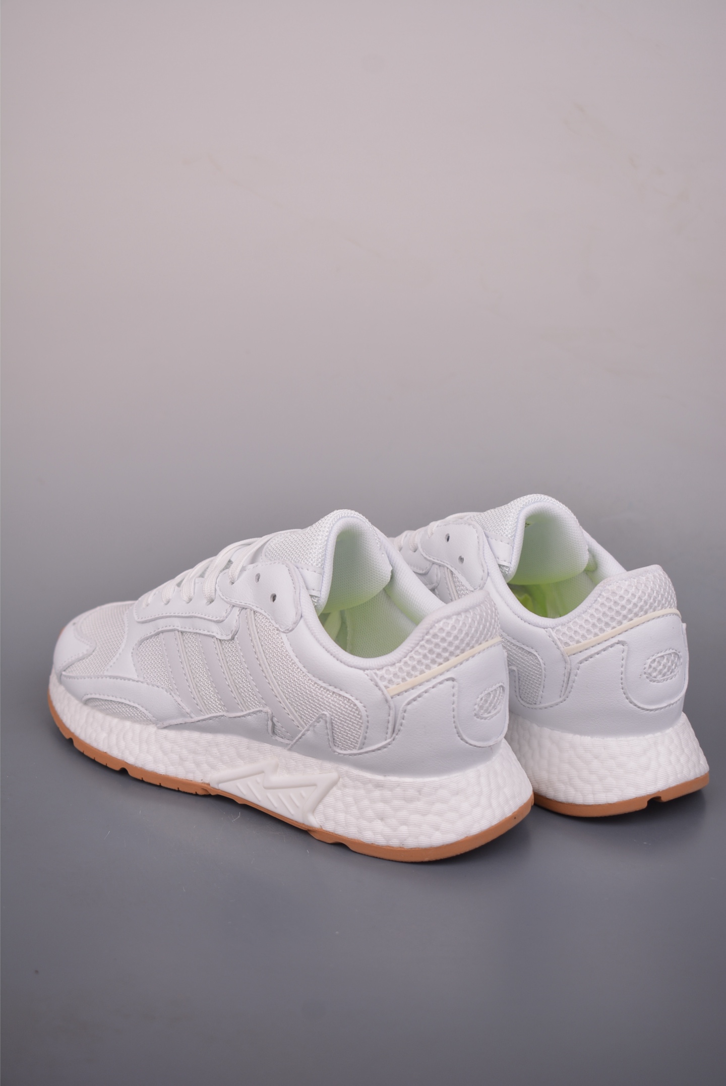 Adidas Originals TRESCRUN BR BOOST全掌真爆 耐磨缓震休闲运动跑鞋 EG4789
