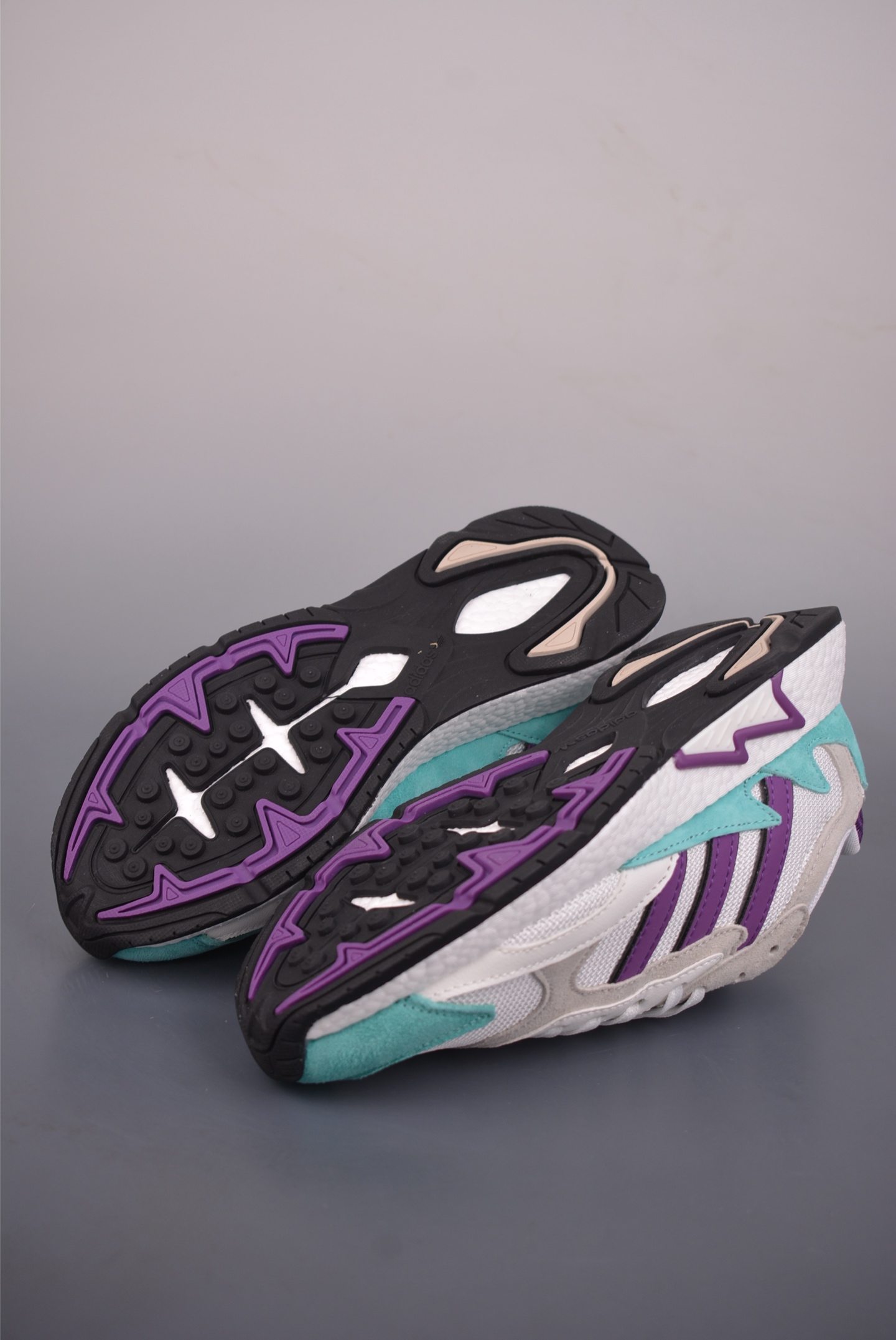 Adidas Originals TRESCRUN BR BOOST全掌真爆 耐磨缓震休闲运动跑鞋 EF0798-High Quatity Cheap Brand wholesale wholesaler seller Clothes Bags handbags Sneakers Top Fashion Clothing Shoes from China Factory Chinese suppliers best Quality Beautiful Price Adidas Originals TRESCRUN BR BOOST全掌真爆 耐磨缓震休闲运动跑鞋 EF0798