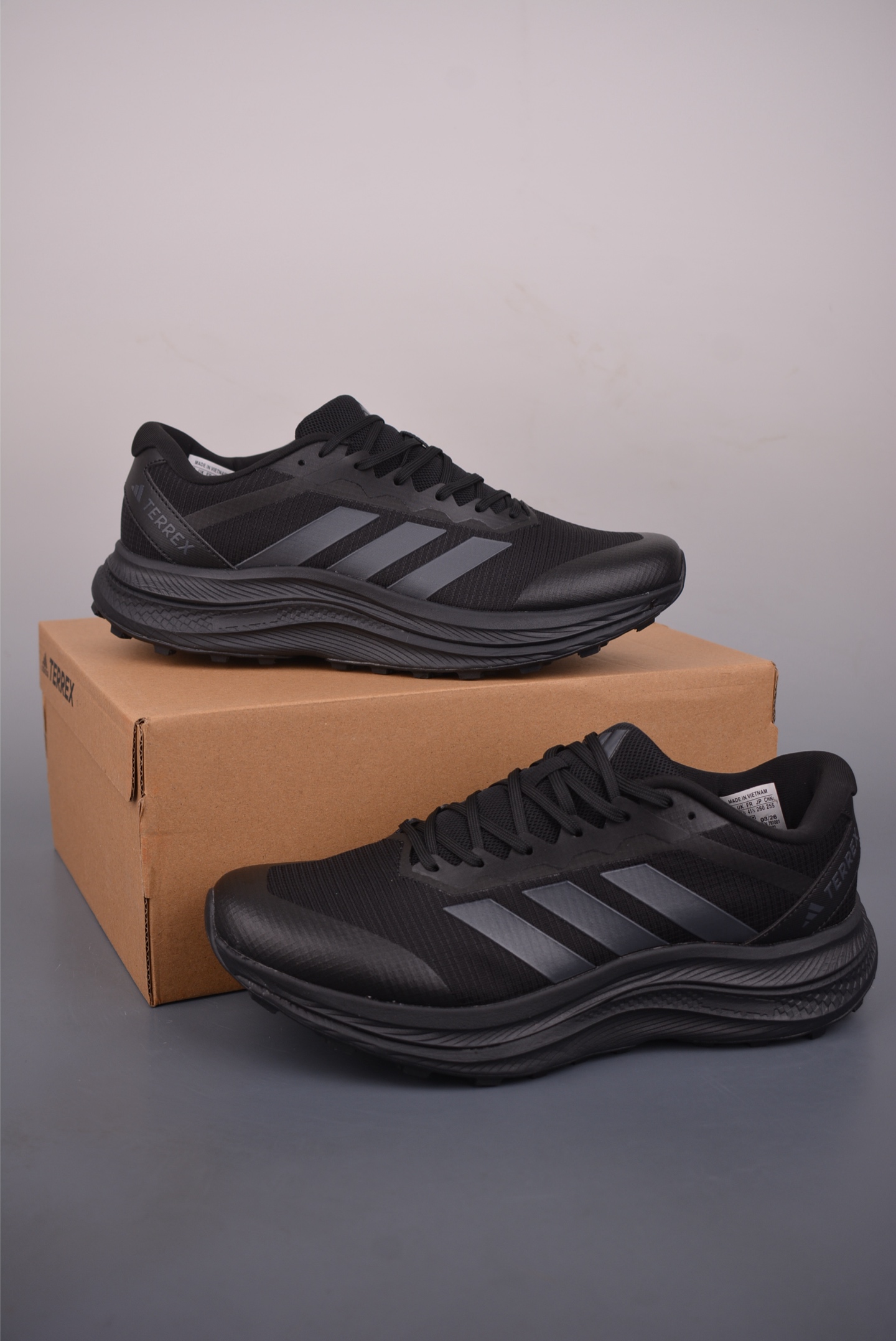 Adidas Terrex Agravic TL 阿迪超轻透气缓震跑鞋 D25387