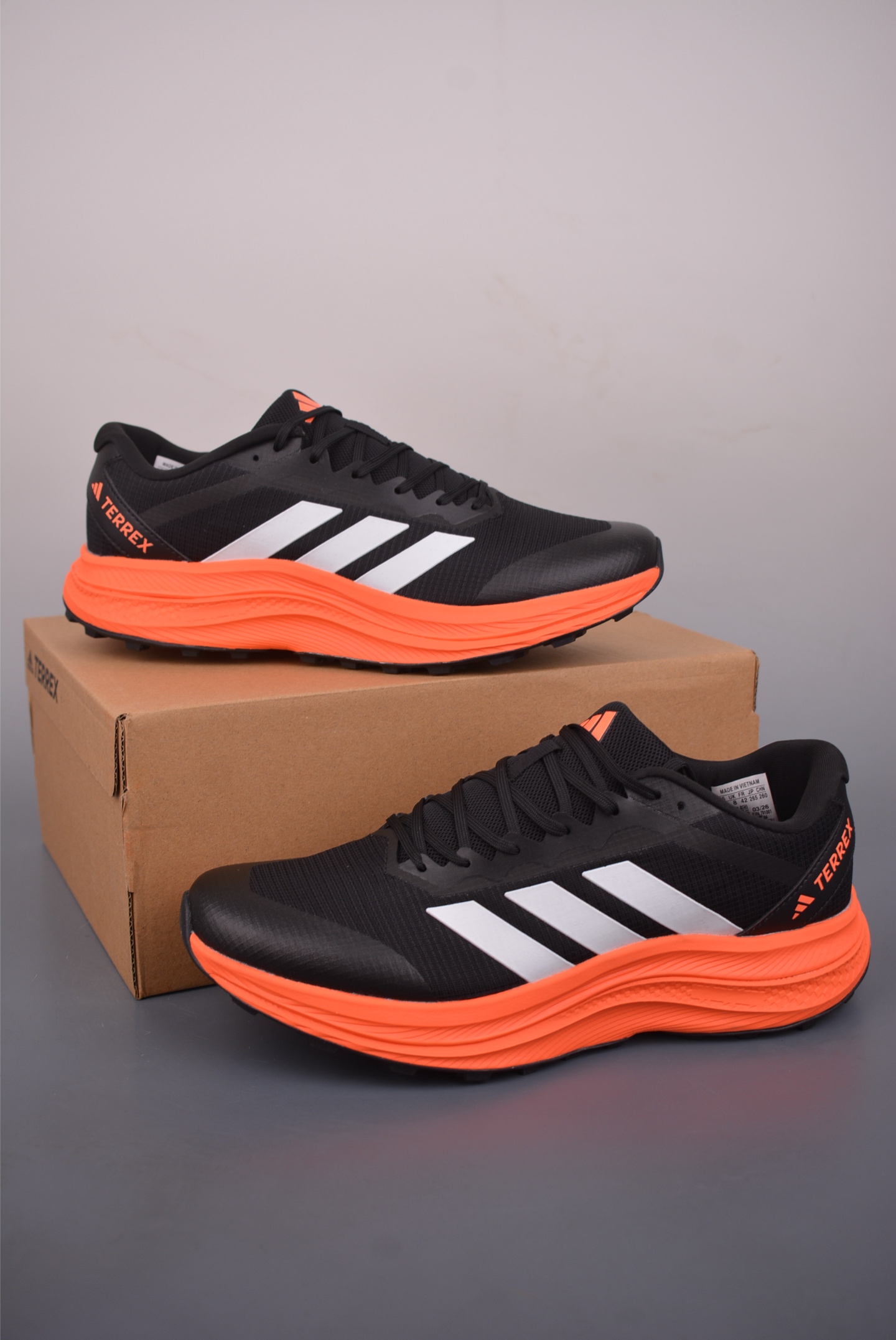 Adidas Terrex Agravic TL 阿迪超轻透气缓震跑鞋 D25387
