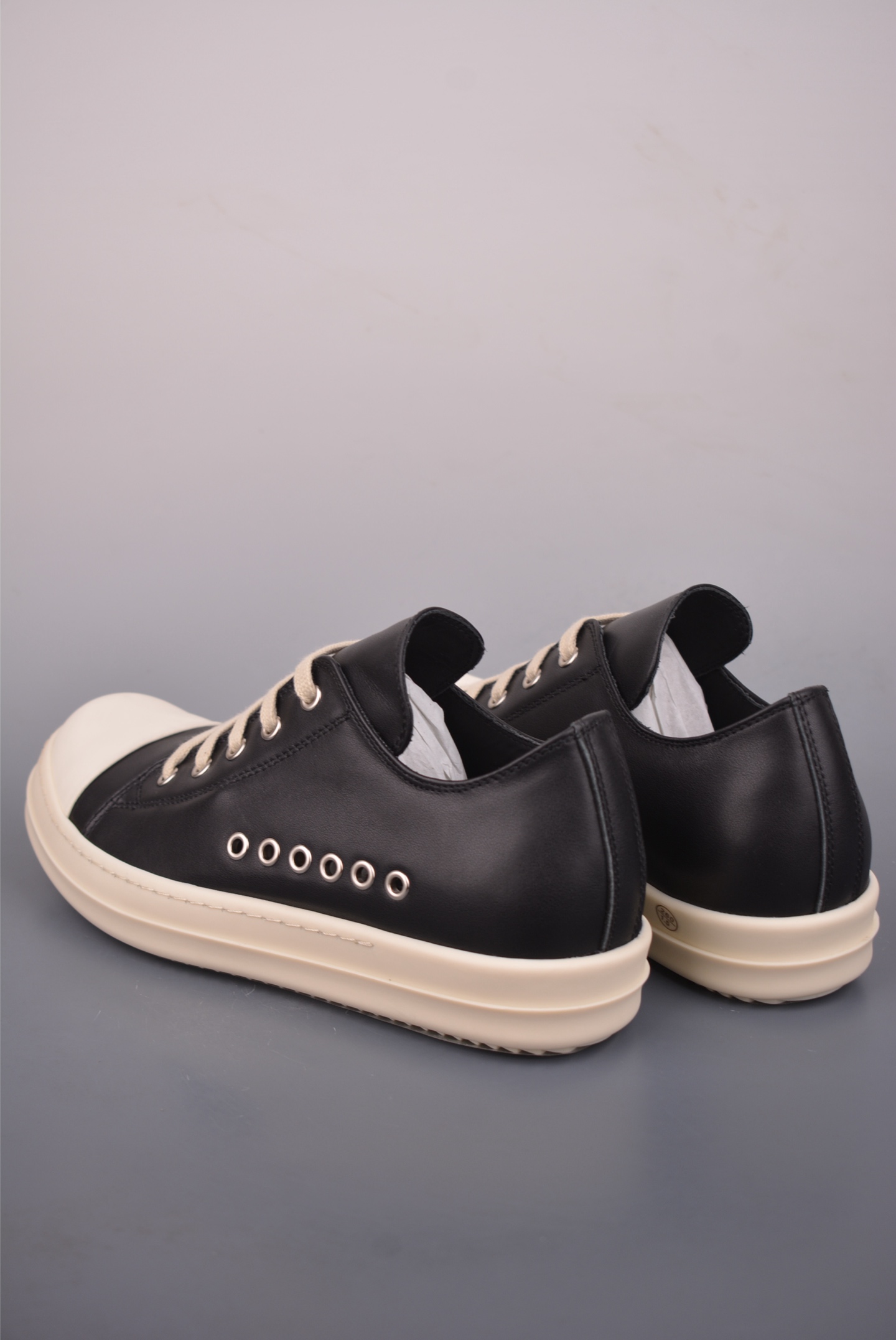 RO / Rick Owens 瑞克·欧文斯 黑绒6孔皮面 RU02B2897