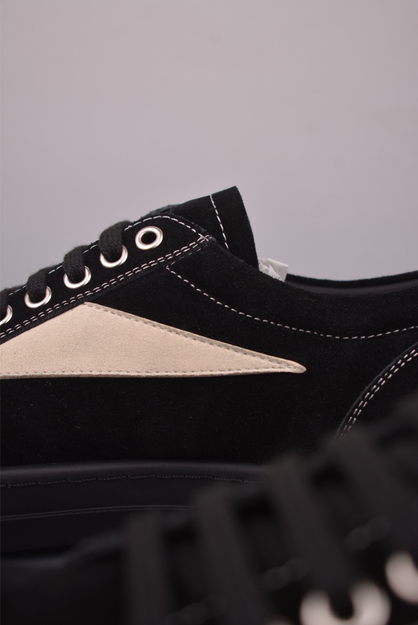 RO / Rick Owens 瑞克·欧文斯 黑绒白标 RU02B2897-High Quatity Cheap Brand wholesale wholesaler seller Clothes Bags handbags Sneakers Top Fashion Clothing Shoes from China Factory Chinese suppliers best Quality Beautiful Price RO / Rick Owens 瑞克·欧文斯 黑绒白标 RU02B2897