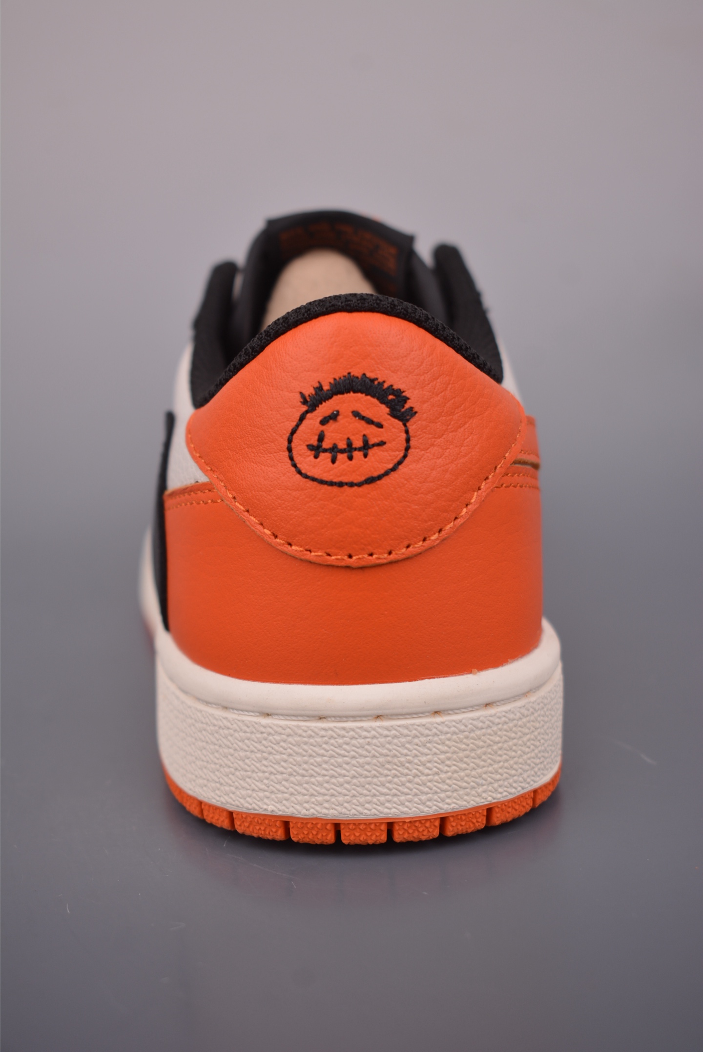 Fragment x Travis Scott x Air Jordan 1 Low 三方联名倒钩 CZ0790-005-High Quatity Cheap Brand wholesale wholesaler seller Clothes Bags handbags Sneakers Top Fashion Clothing Shoes from China Factory Chinese suppliers best Quality Beautiful Price Fragment x Travis Scott x Air Jordan 1 Low 三方联名倒钩 CZ0790-005