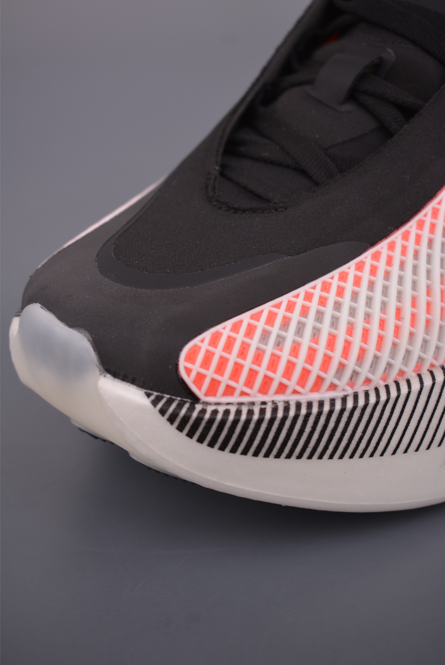 adidas HYPER BOOST EDGE M 全掌爆米花回弹大底 舒适减震跑步鞋 LA6213