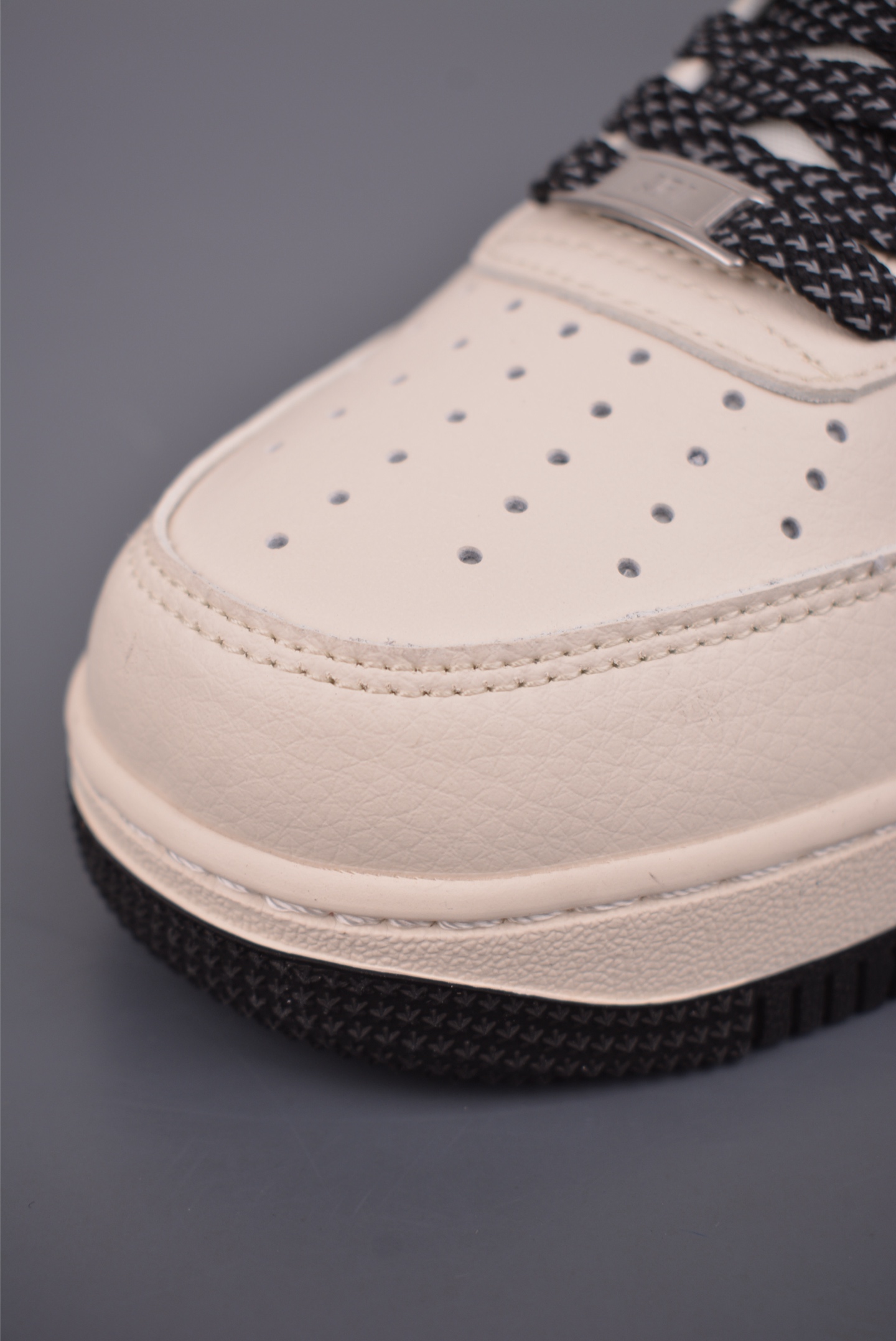 Nike Air Force 1 Low 米黑 JP8028-073-High Quatity Cheap Brand wholesale wholesaler seller Clothes Bags handbags Sneakers Top Fashion Clothing Shoes from China Factory Chinese suppliers best Quality Beautiful Price Nike Air Force 1 Low 米黑 JP8028-073