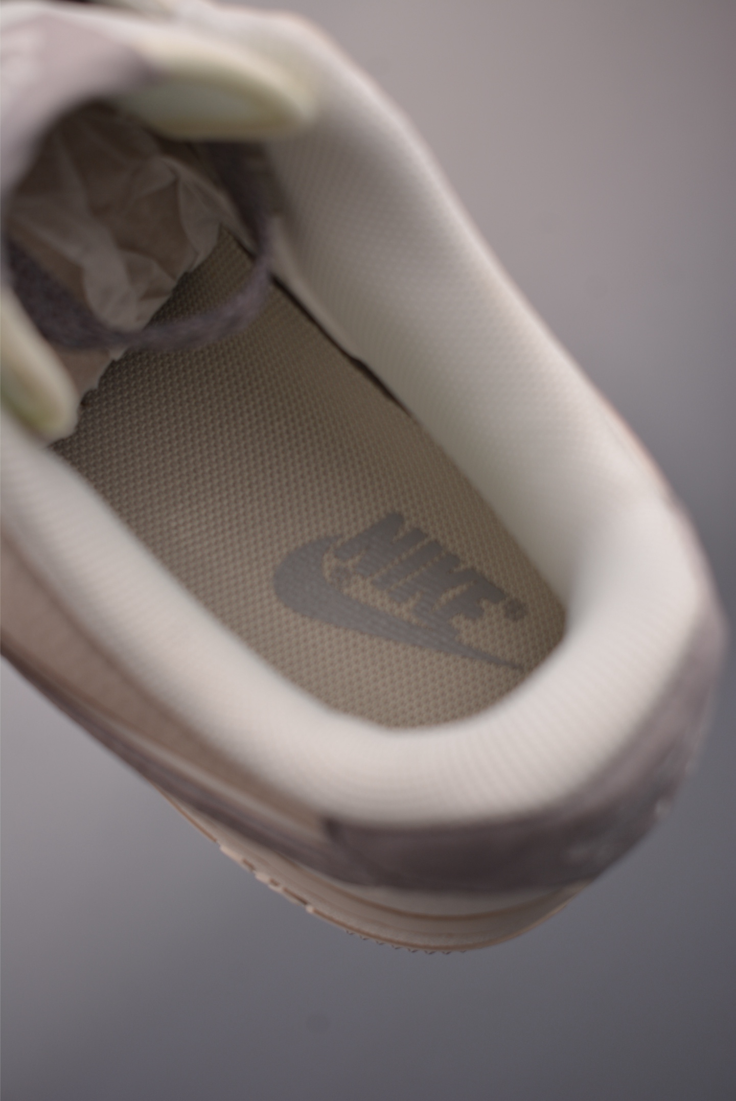 Nike Air Force 1 Low 灰白 DN9688-107
