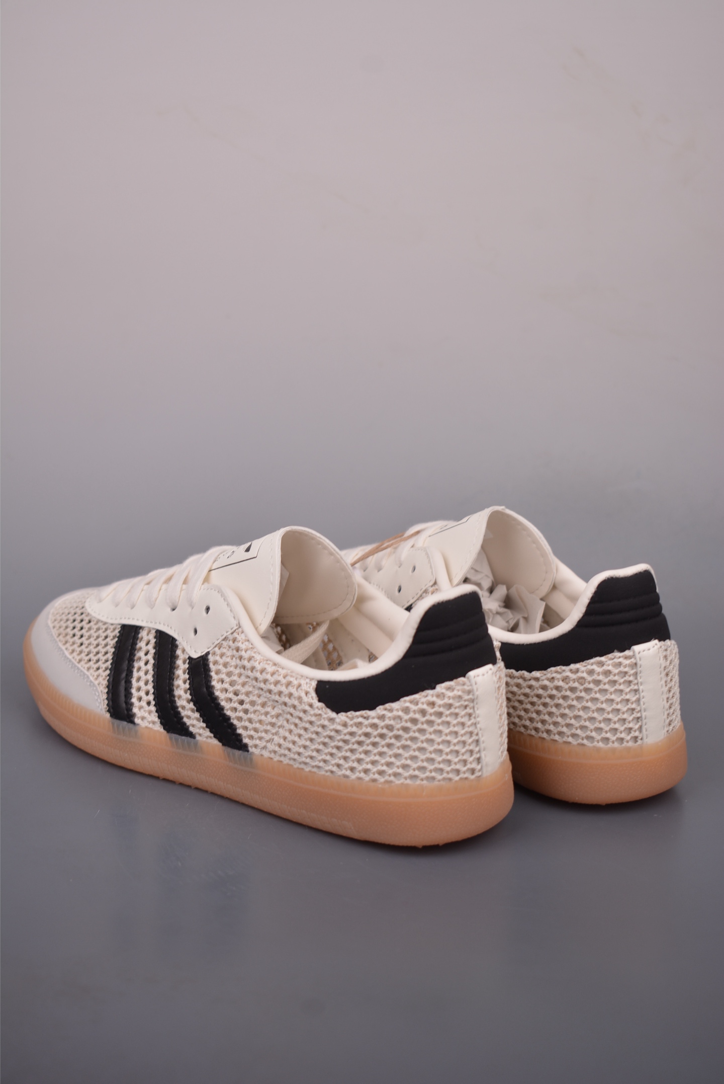 Adidas三叶草SAMBA 休闲板鞋 IH4003-High Quatity Cheap Brand wholesale wholesaler seller Clothes Bags handbags Sneakers Top Fashion Clothing Shoes from China Factory Chinese suppliers best Quality Beautiful Price Adidas三叶草SAMBA 休闲板鞋 IH4003