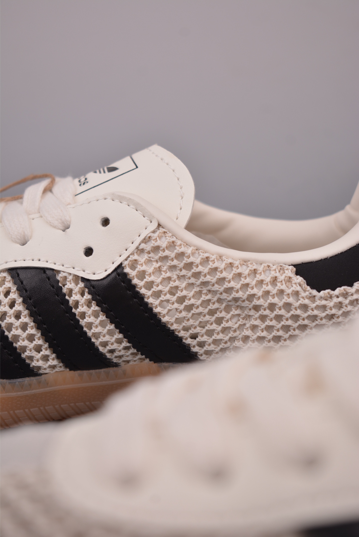Adidas三叶草SAMBA 休闲板鞋 IH4003-High Quatity Cheap Brand wholesale wholesaler seller Clothes Bags handbags Sneakers Top Fashion Clothing Shoes from China Factory Chinese suppliers best Quality Beautiful Price Adidas三叶草SAMBA 休闲板鞋 IH4003