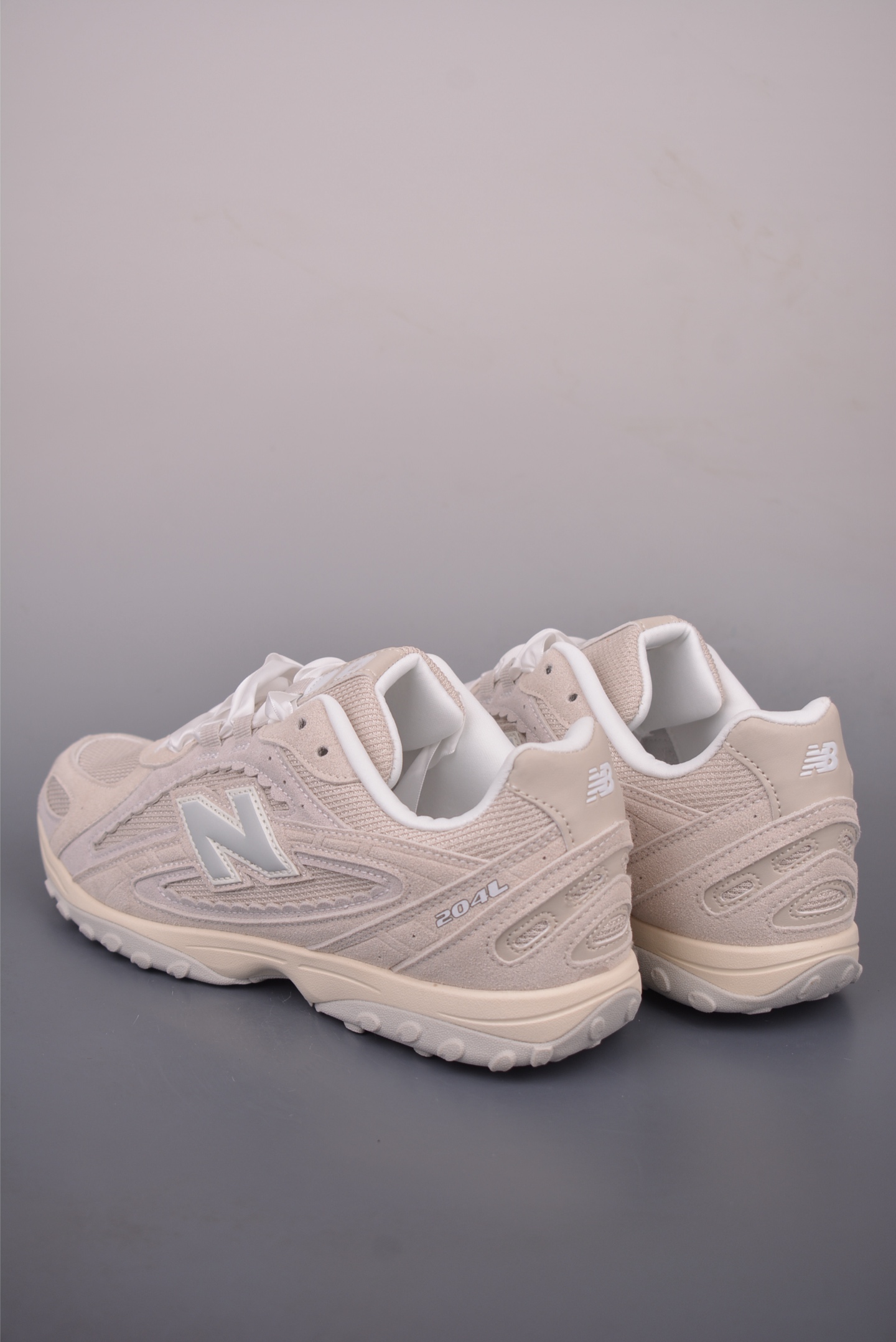 New Balance 新百伦204 充正版本 复古休闲运动百搭老爹跑步鞋 U204L2SZ-High Quatity Cheap Brand wholesale wholesaler seller Clothes Bags handbags Sneakers Top Fashion Clothing Shoes from China Factory Chinese suppliers best Quality Beautiful Price New Balance 新百伦204 充正版本 复古休闲运动百搭老爹跑步鞋 U204L2SZ