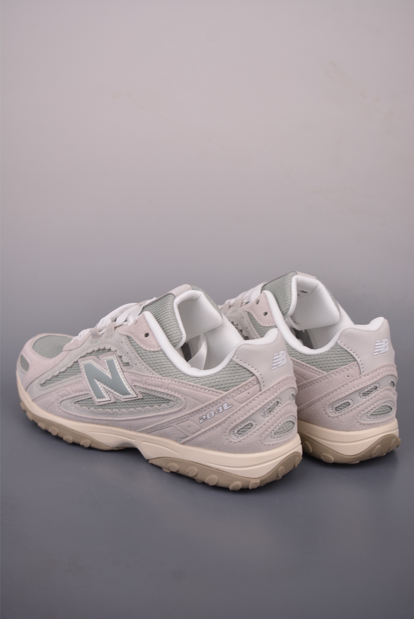 New Balance 新百伦204 充正版本 复古休闲运动百搭老爹跑步鞋 U204L6A6-E2722-High Quatity Cheap Brand wholesale wholesaler seller Clothes Bags handbags Sneakers Top Fashion Clothing Shoes from China Factory Chinese suppliers best Quality Beautiful Price New Balance 新百伦204 充正版本 复古休闲运动百搭老爹跑步鞋 U204L6A6-E2722