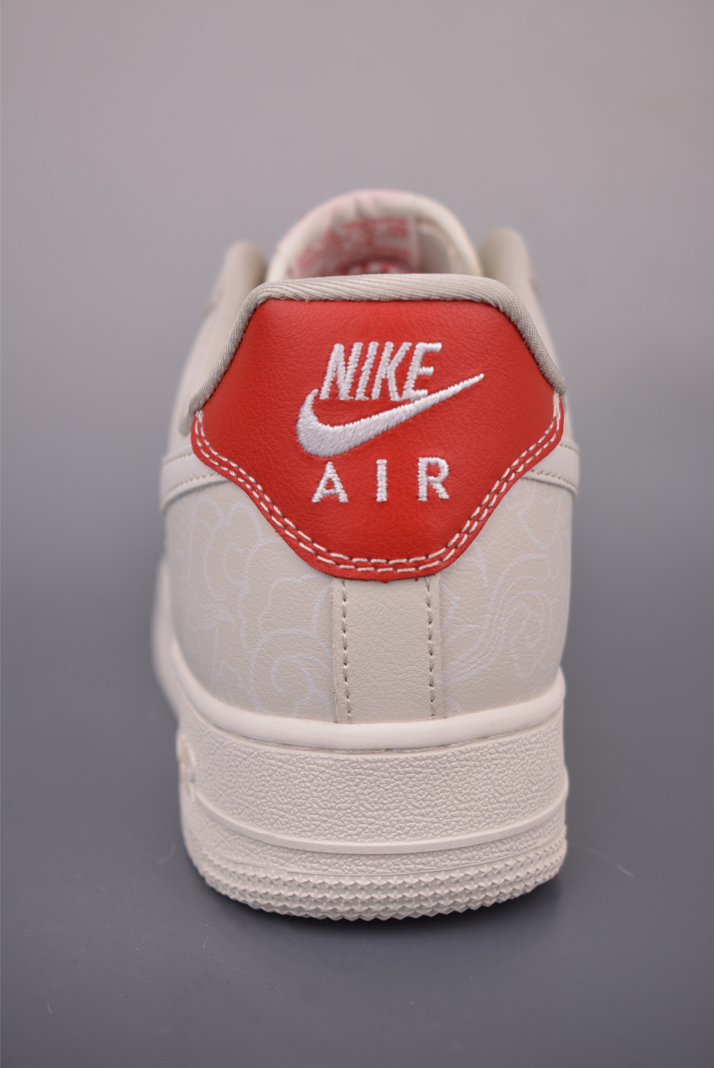 Nike Air Force 1 Low 米红 SS1979-024-High Quatity Cheap Brand wholesale wholesaler seller Clothes Bags handbags Sneakers Top Fashion Clothing Shoes from China Factory Chinese suppliers best Quality Beautiful Price Nike Air Force 1 Low 米红 SS1979-024