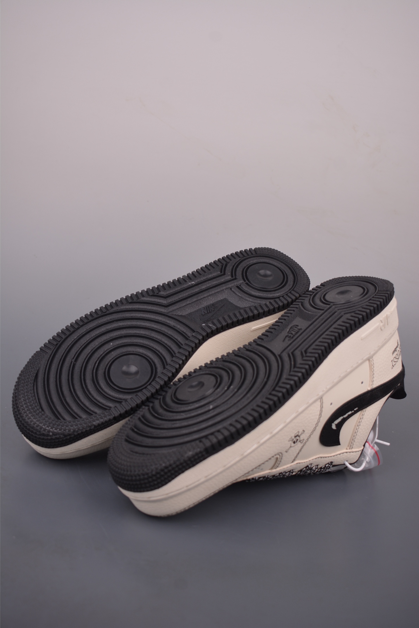 Nike Air Force 1 Low STUSSY联名 LD1999-026