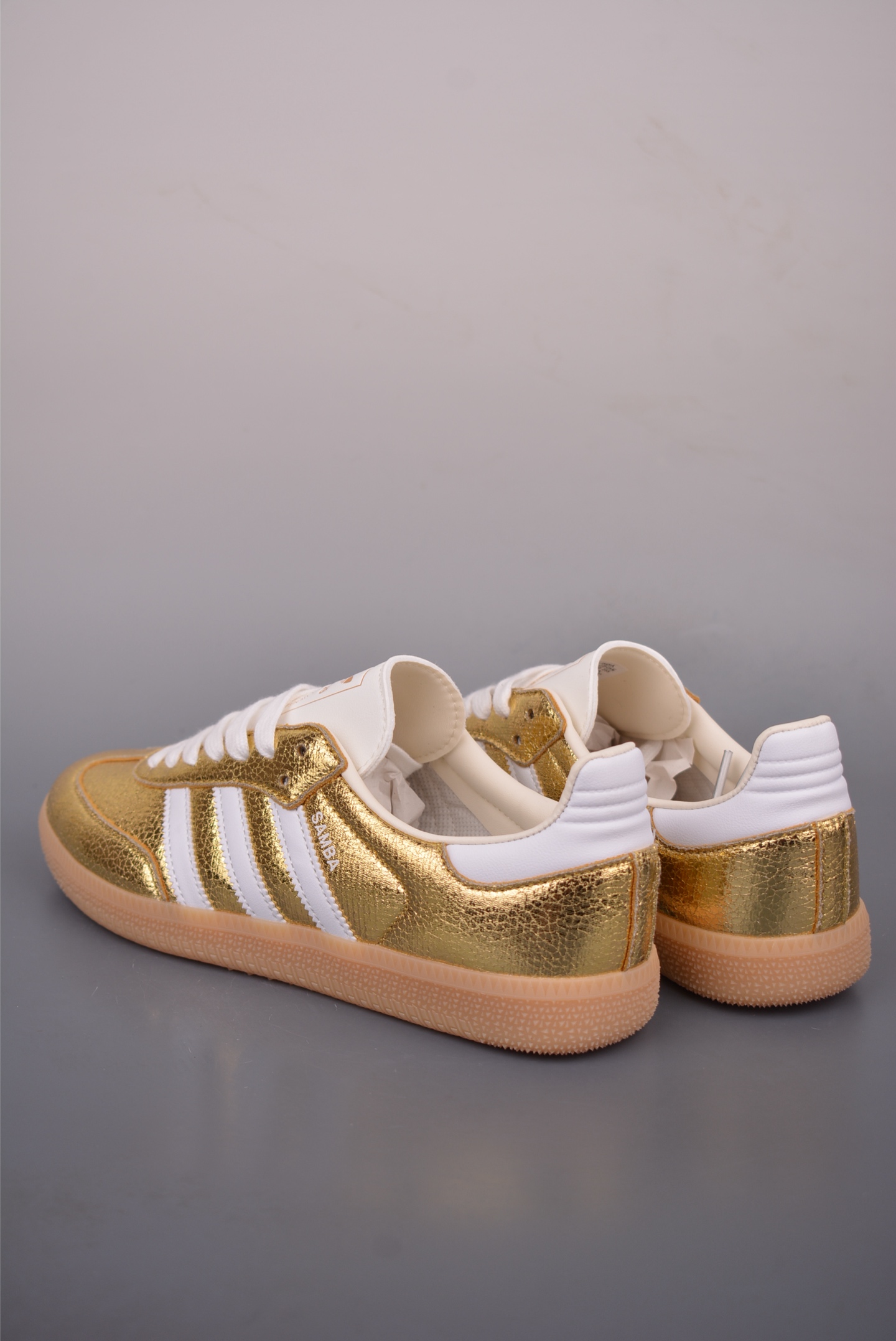 Adidas三叶草SAMBA 休闲板鞋 KI5719-High Quatity Cheap Brand wholesale wholesaler seller Clothes Bags handbags Sneakers Top Fashion Clothing Shoes from China Factory Chinese suppliers best Quality Beautiful Price Adidas三叶草SAMBA 休闲板鞋 KI5719