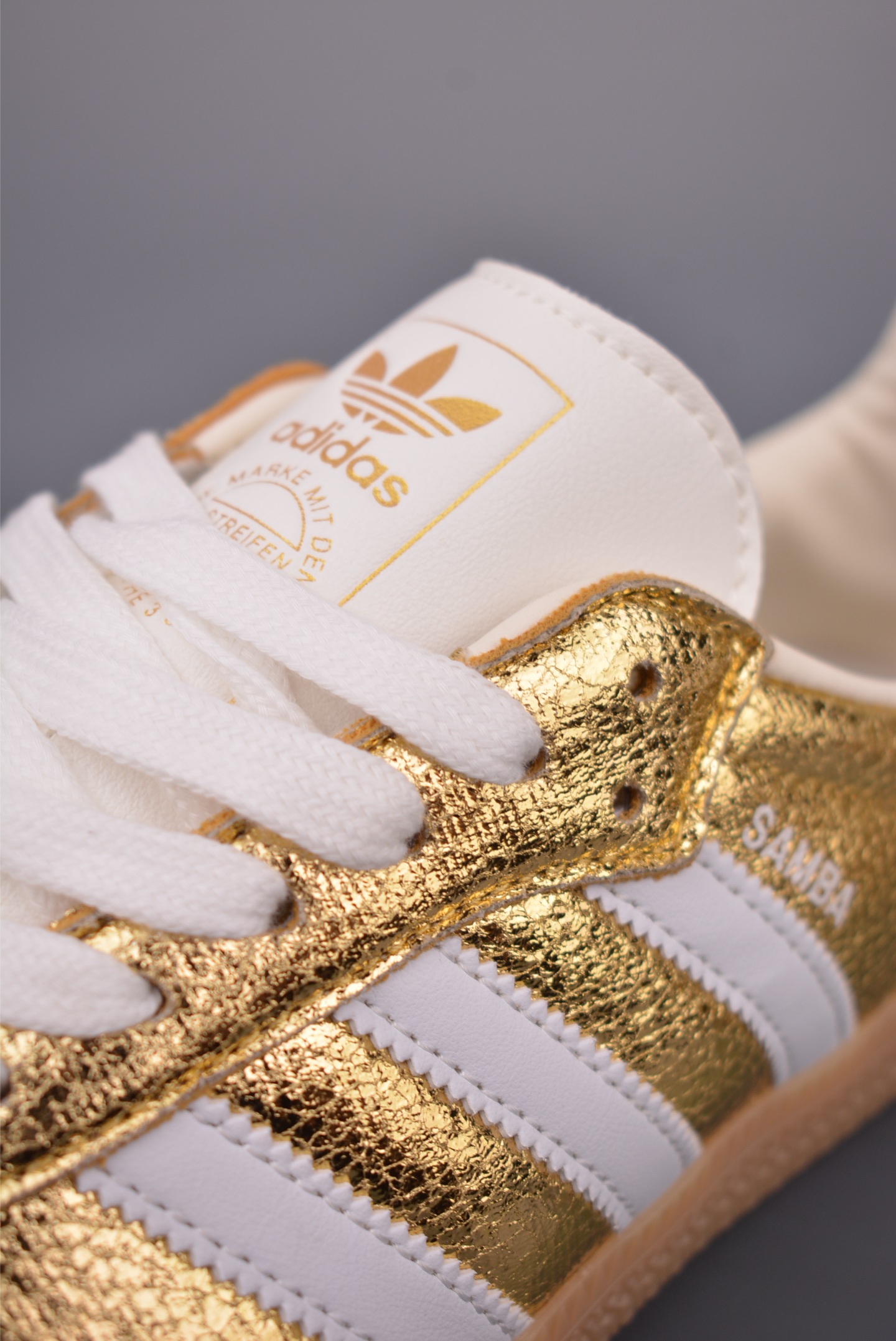 Adidas三叶草SAMBA 休闲板鞋 KI5719-High Quatity Cheap Brand wholesale wholesaler seller Clothes Bags handbags Sneakers Top Fashion Clothing Shoes from China Factory Chinese suppliers best Quality Beautiful Price Adidas三叶草SAMBA 休闲板鞋 KI5719