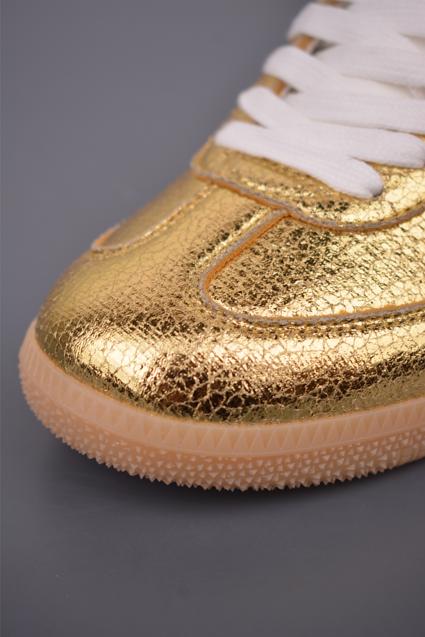 Adidas三叶草SAMBA 休闲板鞋 KI5719-High Quatity Cheap Brand wholesale wholesaler seller Clothes Bags handbags Sneakers Top Fashion Clothing Shoes from China Factory Chinese suppliers best Quality Beautiful Price Adidas三叶草SAMBA 休闲板鞋 KI5719