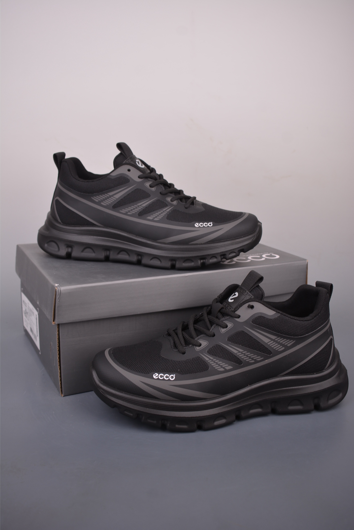 Balenciaga巴黎世家 低帮潮流风百搭休闲运动鞋 ECBA800463C-High Quatity Cheap Brand wholesale wholesaler seller Clothes Bags handbags Sneakers Top Fashion Clothing Shoes from China Factory Chinese suppliers best Quality Beautiful Price Balenciaga巴黎世家 低帮潮流风百搭休闲运动鞋 ECBA800463C