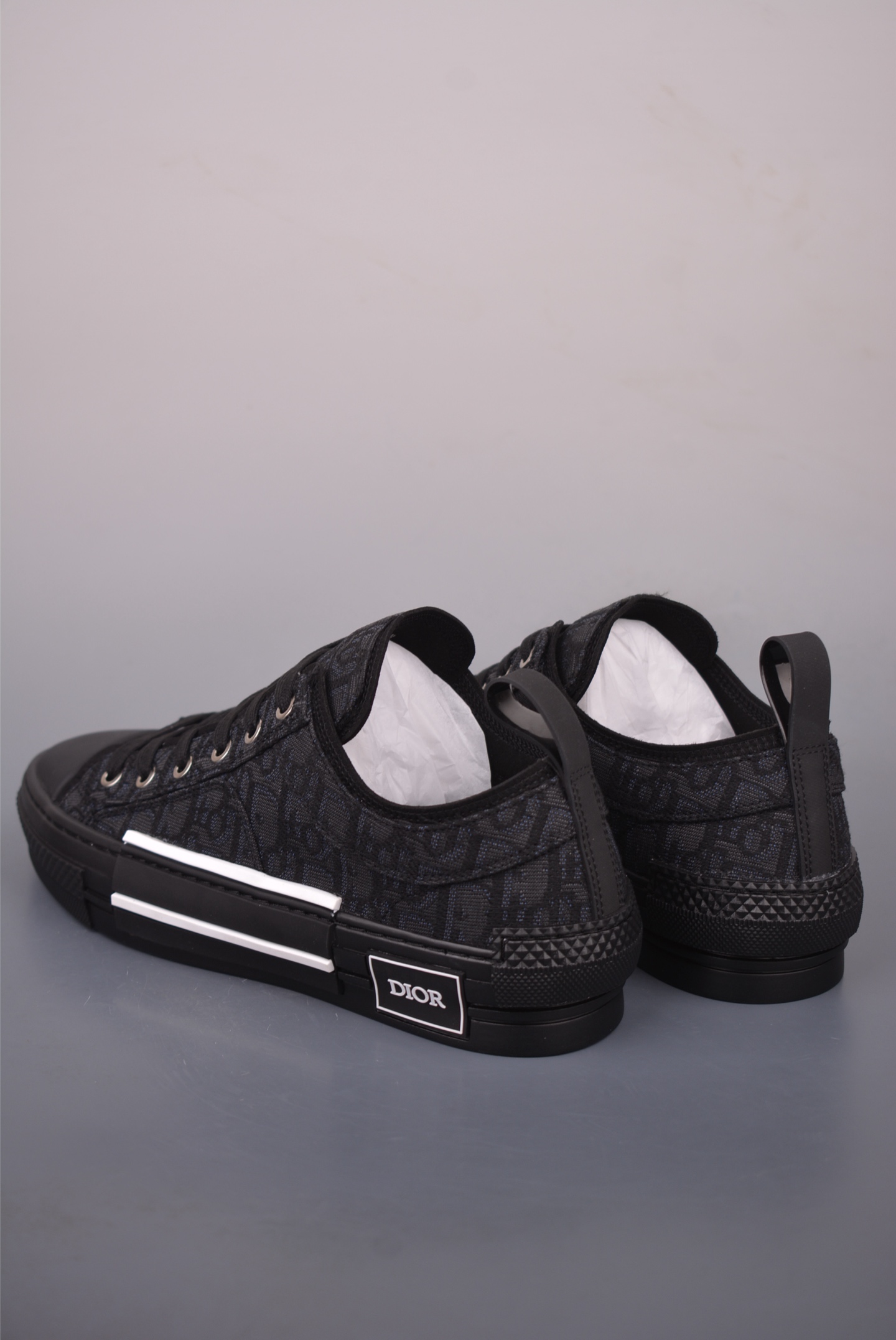 迪奥刺绣低班系列 Dior B23 迪奥“CD重影”系列 3SN272ZIR16536L-High Quatity Cheap Brand wholesale wholesaler seller Clothes Bags handbags Sneakers Top Fashion Clothing Shoes from China Factory Chinese suppliers best Quality Beautiful Price 迪奥刺绣低班系列 Dior B23 迪奥“CD重影”系列 3SN272ZIR16536L