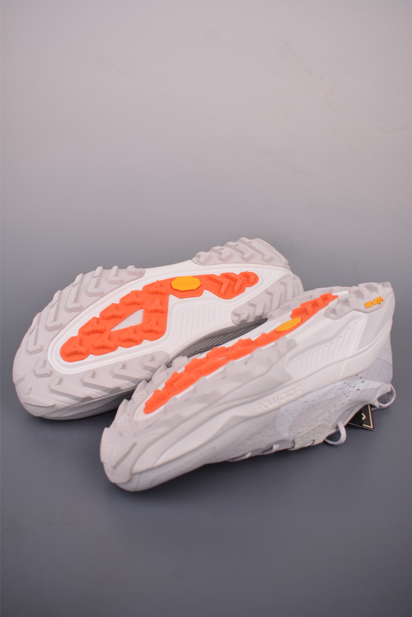 Nike ACG ZEGAMA TRAIL 越野跑步鞋 HV8113-111