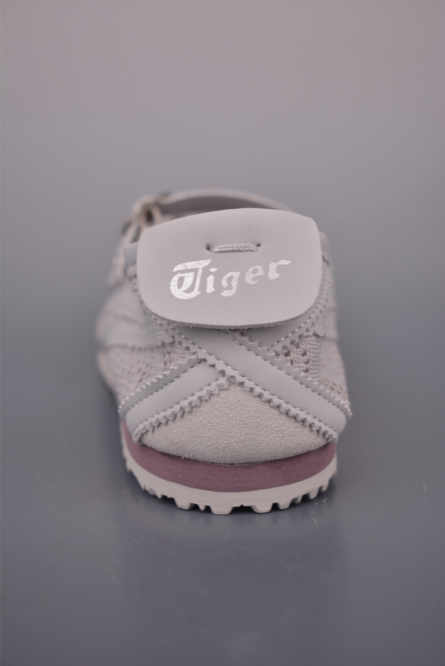 160 Patoux Onitsuka Tiger鬼塚虎MEXICO 66 BALLERINA 舒适轻盈平跟玛丽珍鞋 1183A705-020