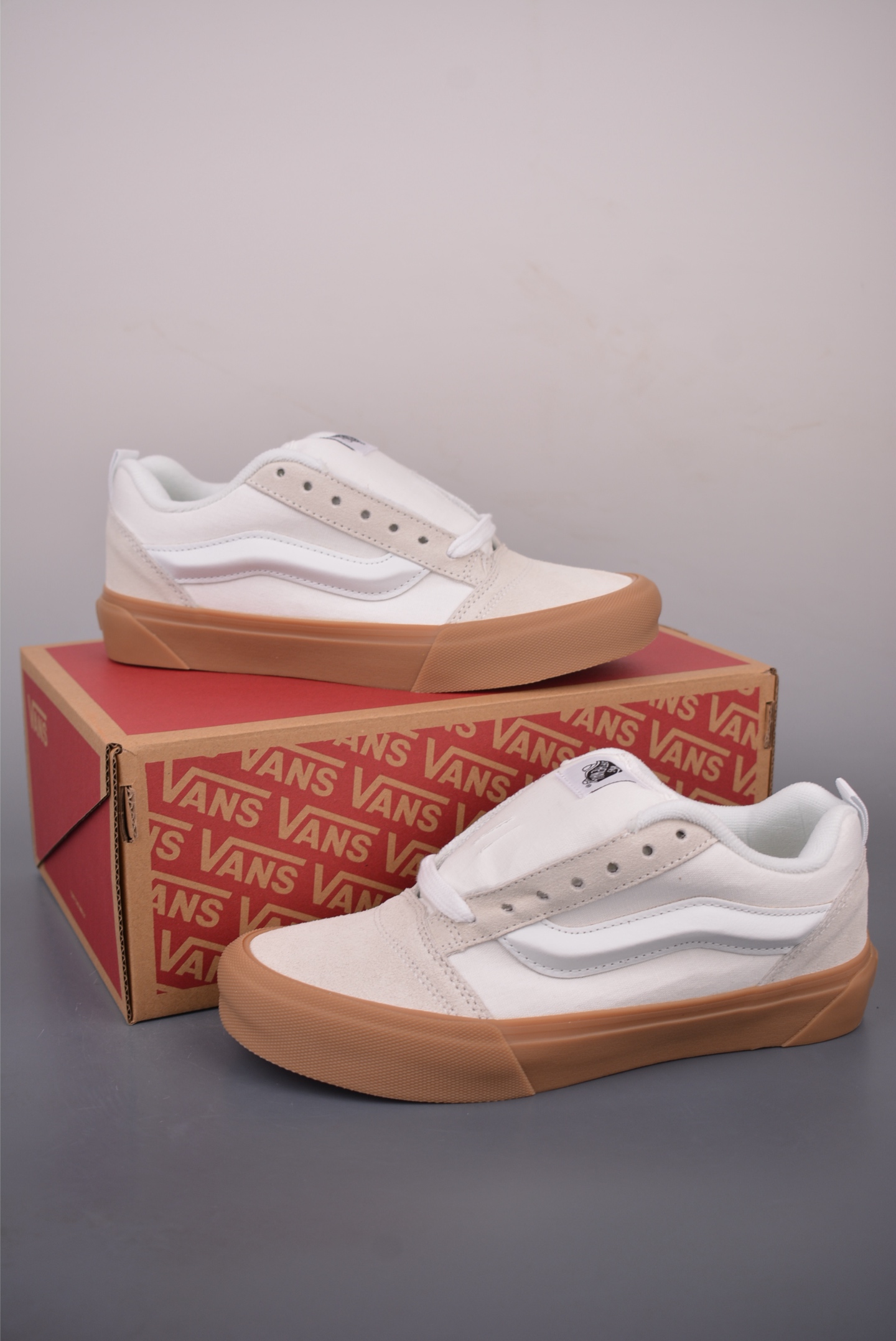 Vans Knu Skool 米白生胶 万斯低帮复古休闲胖胖面包鞋 VN000D22JVY-Top High Quatity Cheap Sneakers Fashion Clothing Clothes Bags handbags Shoes of all Brand wholesale With The best Quality And Beautiful Price from China Factory Chinese suppliers wholesaler seller Vans Knu Skool 米白生胶 万斯低帮复古休闲胖胖面包鞋 VN000D22JVY