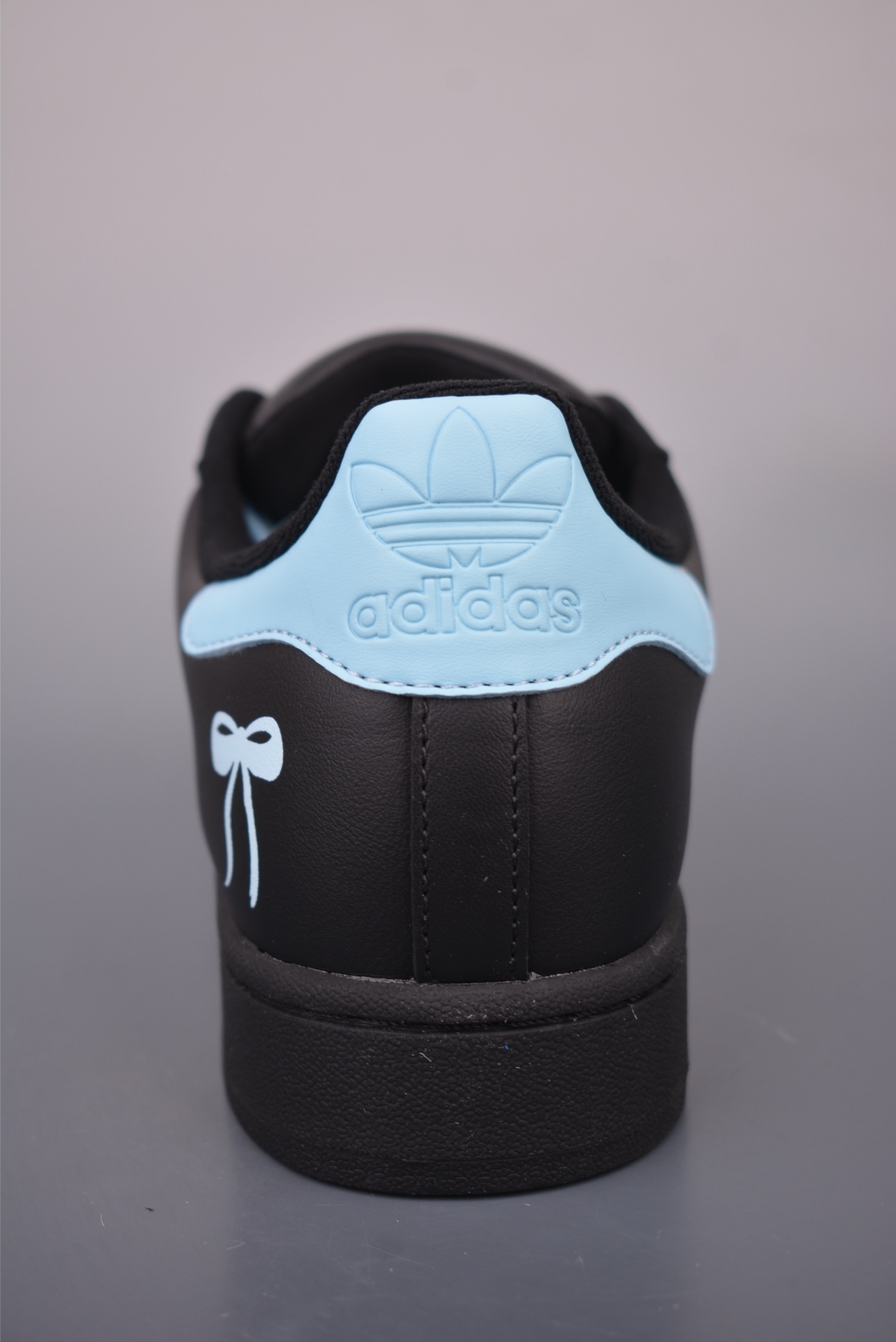 180 adidas originals Superstar 2 贝壳头 H11顶级头层版 复古板鞋 JH9977-Chinese UA Cheap High Quatity Brand Clothes Bags handbags Sneakers wholesale wholesaler seller from China Factory suppliers Fashion Clothing Shoes best Quality Beautiful Price 180 adidas originals Superstar 2 贝壳头 H11顶级头层版 复古板鞋 JH9977