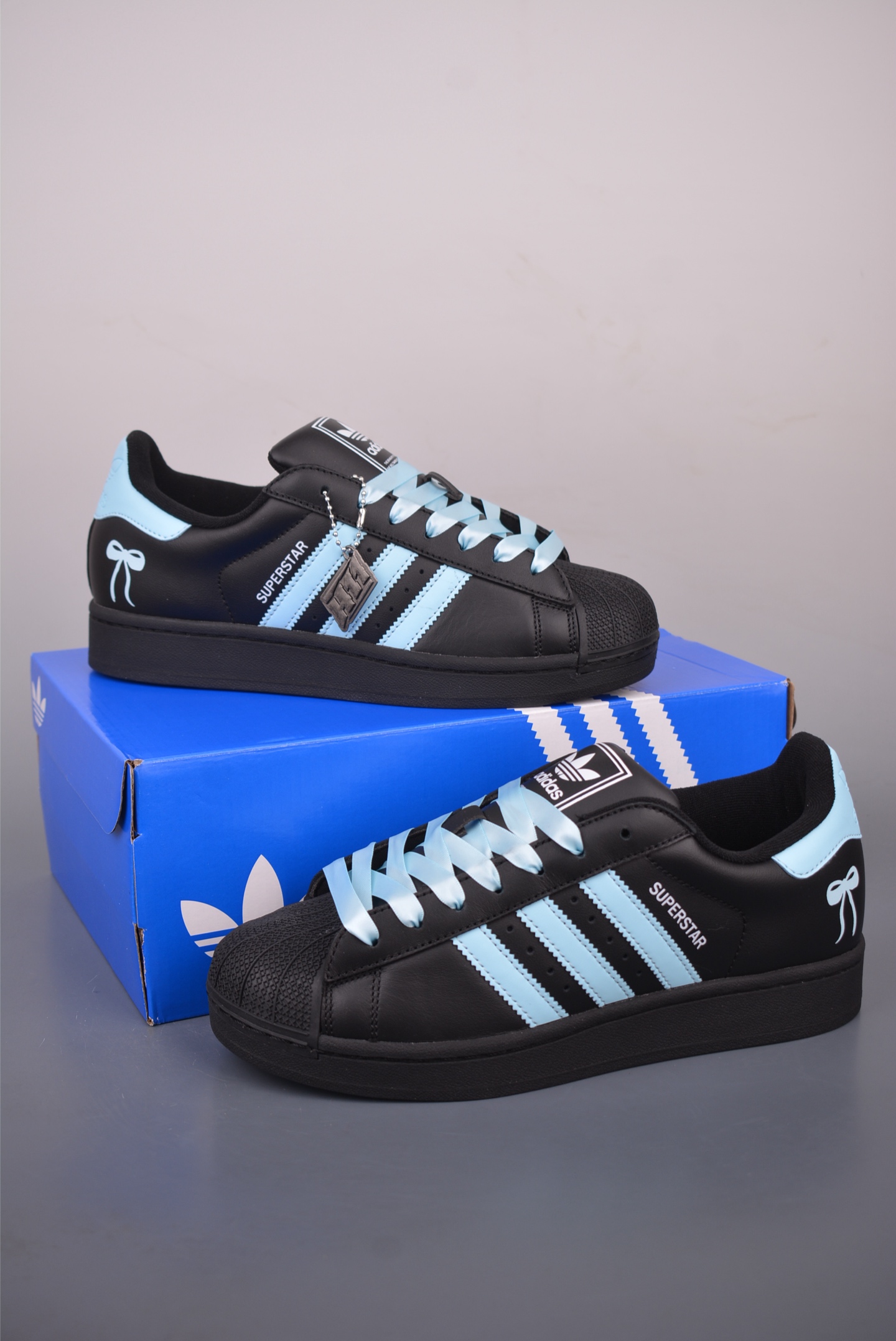 180 adidas originals Superstar 2 贝壳头 H11顶级头层版 复古板鞋 JH9977-Chinese UA Cheap High Quatity Brand Clothes Bags handbags Sneakers wholesale wholesaler seller from China Factory suppliers Fashion Clothing Shoes best Quality Beautiful Price 180 adidas originals Superstar 2 贝壳头 H11顶级头层版 复古板鞋 JH9977