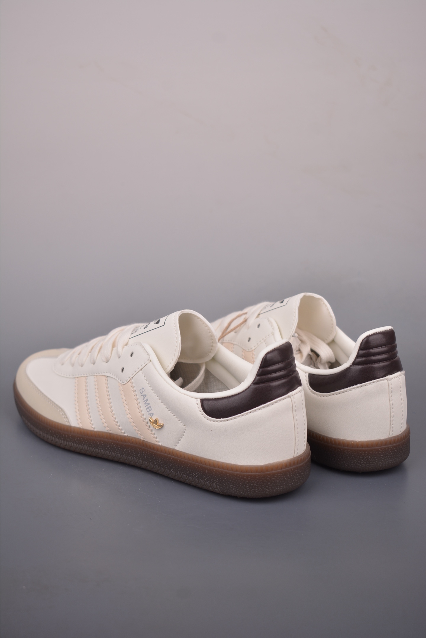 140 Adidas三叶草SAMBA 休闲板鞋 IH6628-Chinese UA Cheap High Quatity Brand Clothes Bags handbags Sneakers wholesale wholesaler seller from China Factory suppliers Fashion Clothing Shoes best Quality Beautiful Price 140 Adidas三叶草SAMBA 休闲板鞋 IH6628