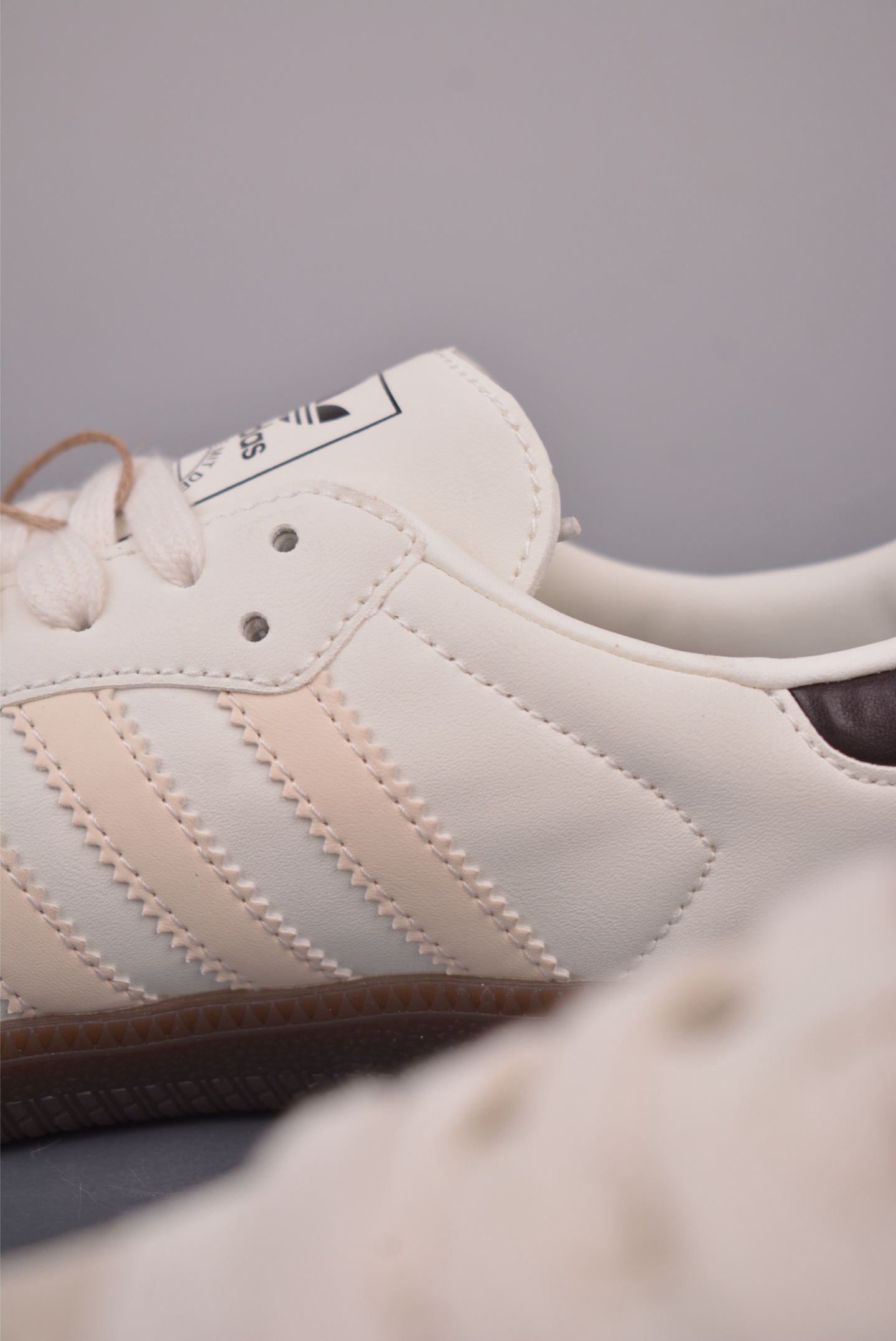 140 Adidas三叶草SAMBA 休闲板鞋 IH6628-Chinese UA Cheap High Quatity Brand Clothes Bags handbags Sneakers wholesale wholesaler seller from China Factory suppliers Fashion Clothing Shoes best Quality Beautiful Price 140 Adidas三叶草SAMBA 休闲板鞋 IH6628