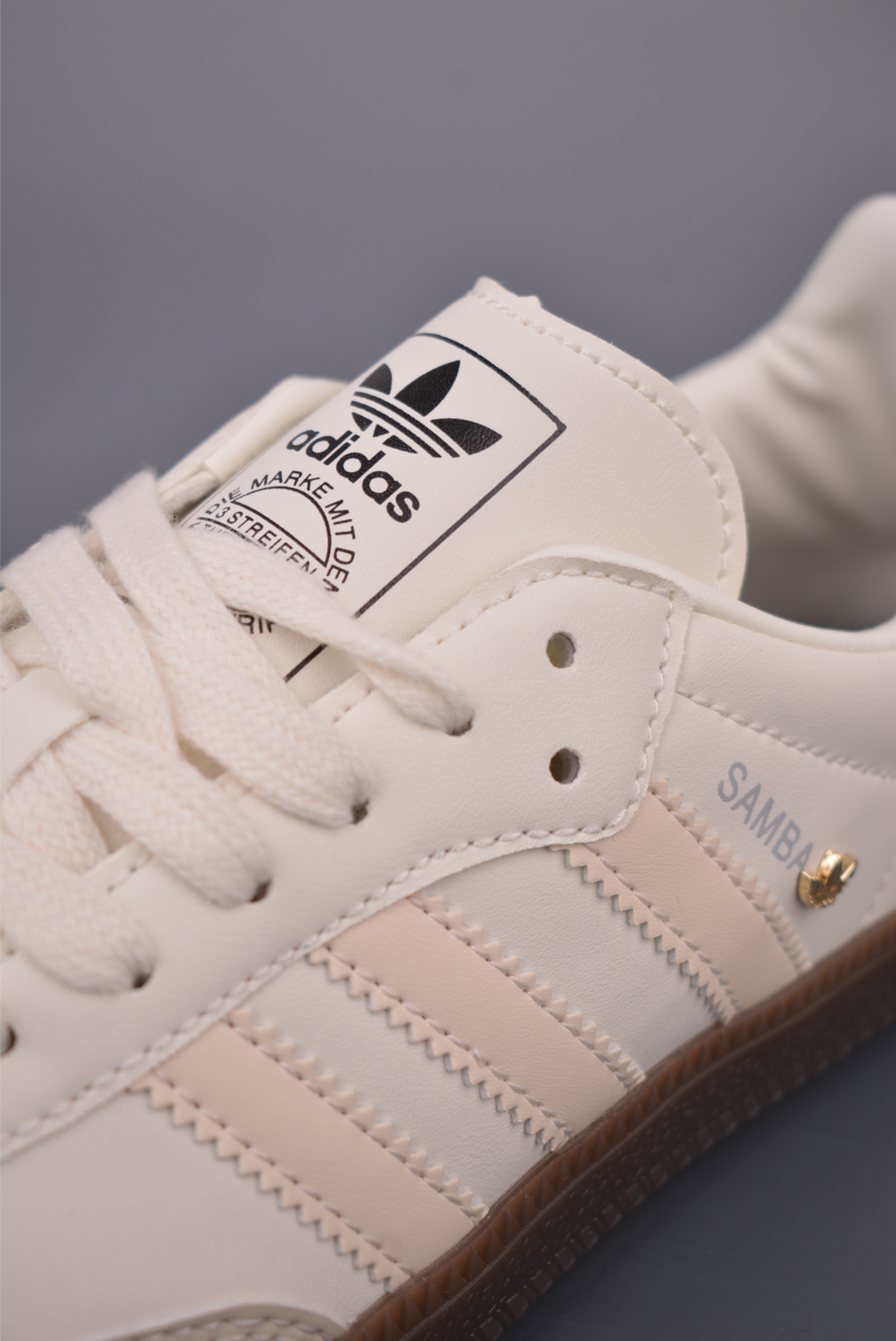 140 Adidas三叶草SAMBA 休闲板鞋 IH6628-Chinese UA Cheap High Quatity Brand Clothes Bags handbags Sneakers wholesale wholesaler seller from China Factory suppliers Fashion Clothing Shoes best Quality Beautiful Price 140 Adidas三叶草SAMBA 休闲板鞋 IH6628
